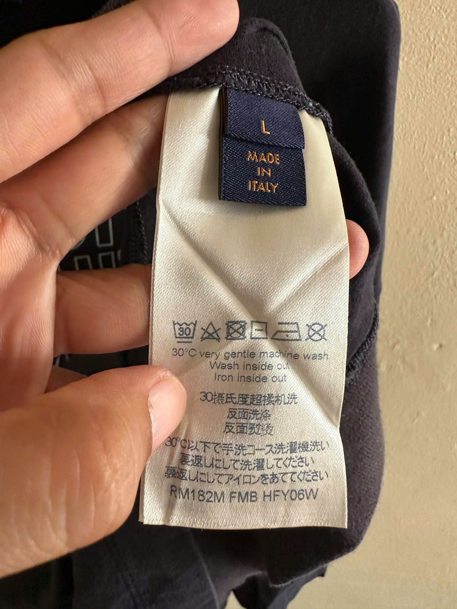 Louis Vuitton LUOIS VUITTON T SHIRT Size US L / EU 52-54 / 3 - 7 Thumbnail