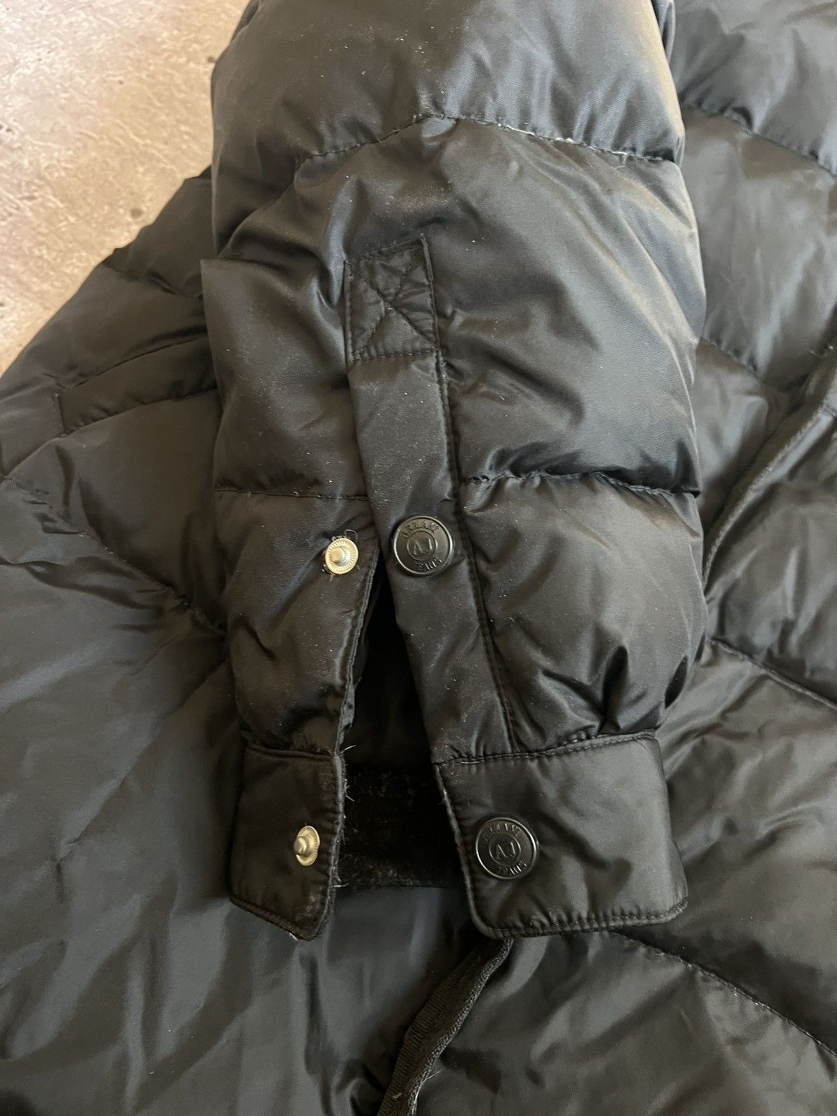 Armani Rare Vintage 90s Armani Jeans Puffer Coat Without lock Sz L Size US L / EU 52-54 / 3 - 8 Thumbnail