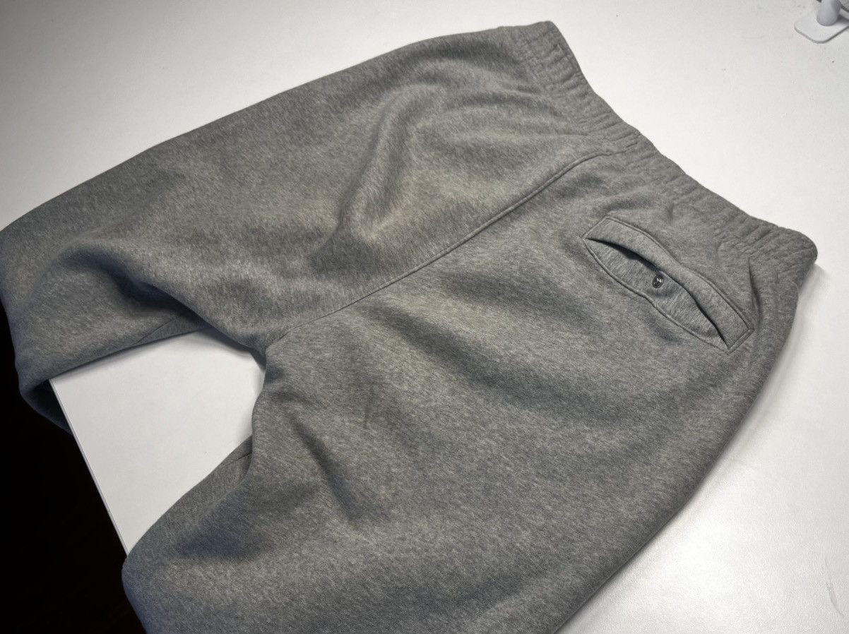 Nike Gray Nike Sweatpants Size US 38 / EU 54 - 4 Thumbnail