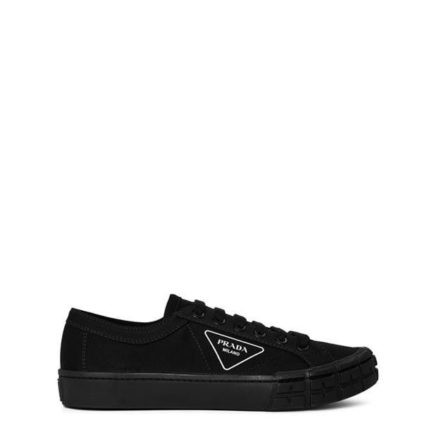 Wheel Low Top Sneakers