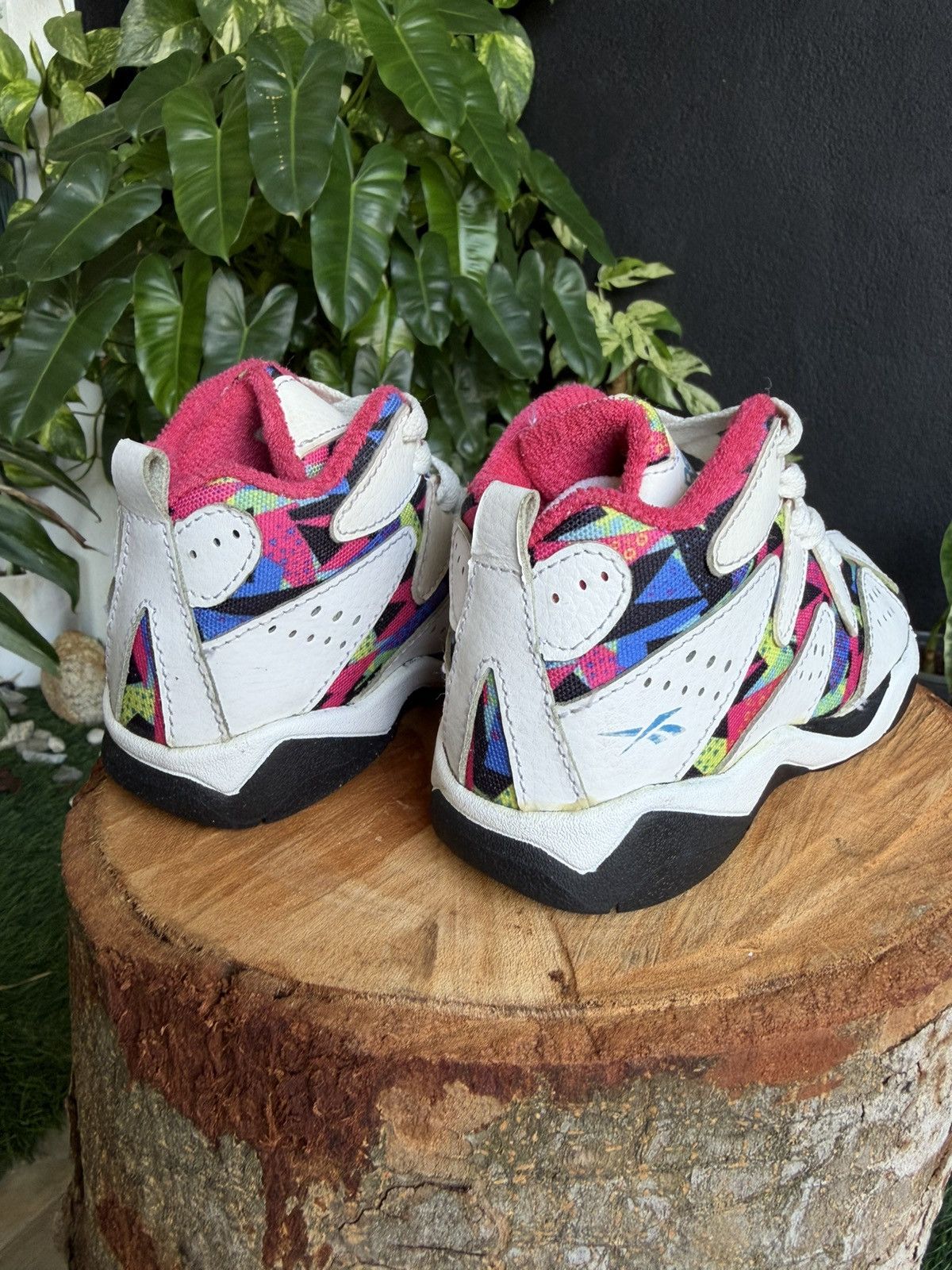 Reebok Vintage Kids Reebok Kamikaze 1 Mid "I Love the 90s" Sneaker Size US 8 / EU 41 - 5 Thumbnail
