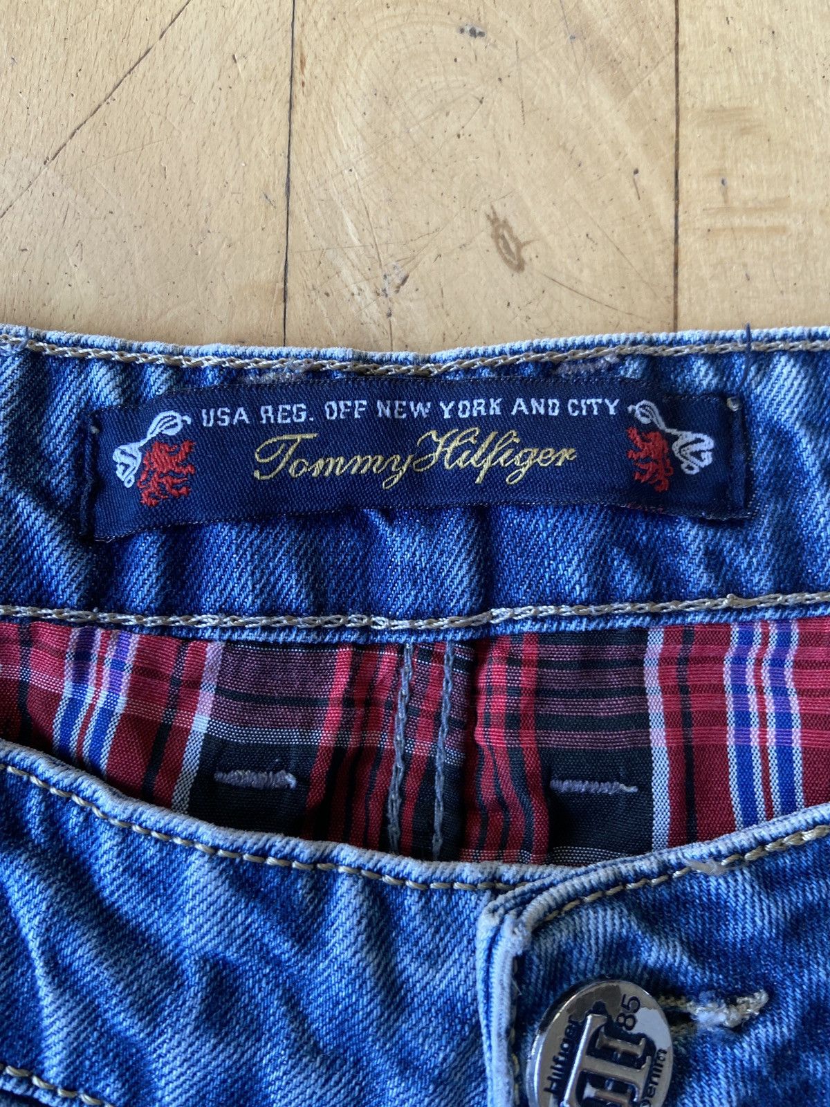 Tommy Hilfiger Rare Vintage Tommy Hillfiger jorts/shorts Size US 34 / EU 50 - 5 Thumbnail