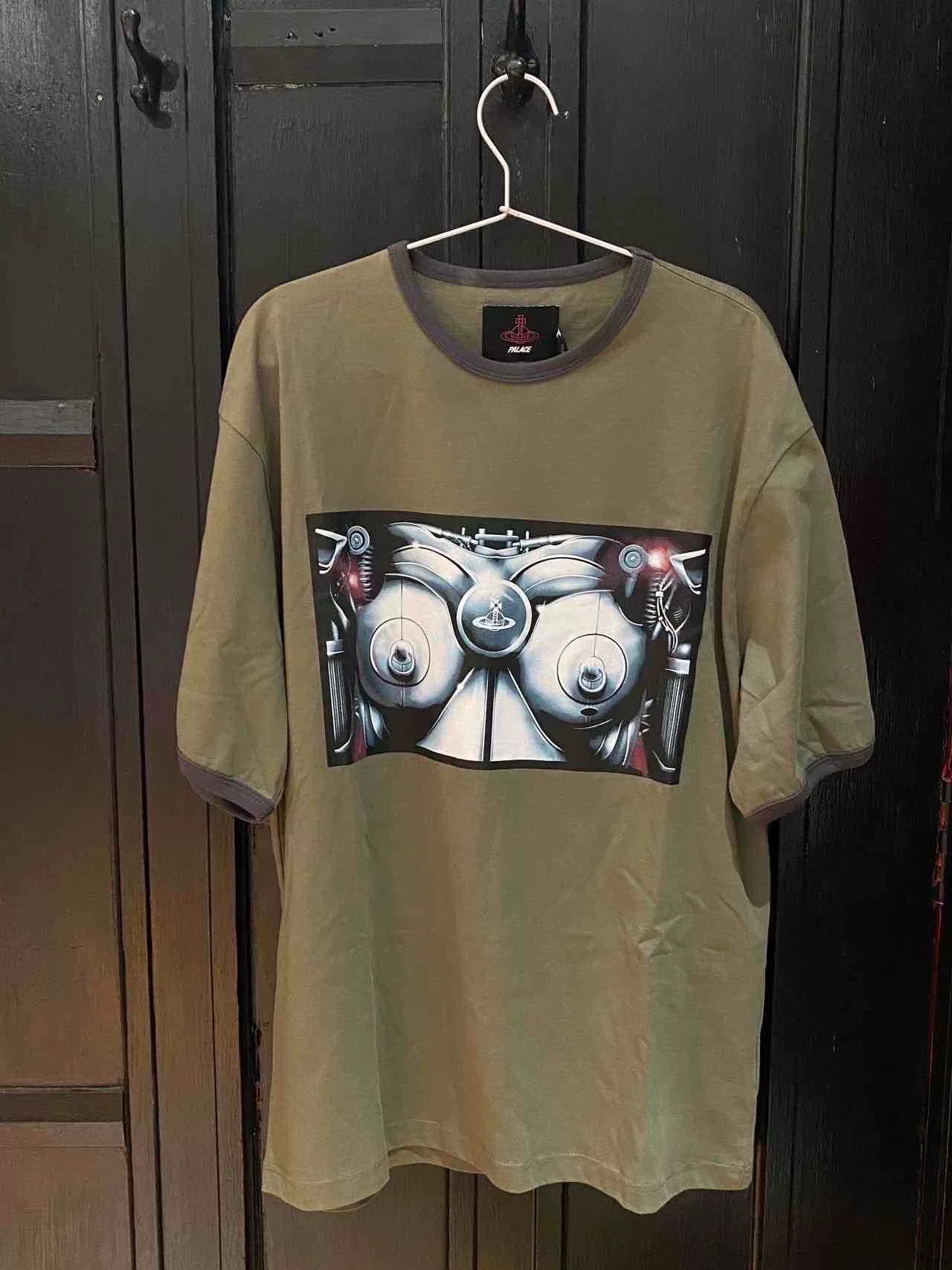 Vivienne Westwood Vivienne Westwood Palace Mechanical T-shirt Size US L / EU 52-54 / 3 - 1 Thumbnail