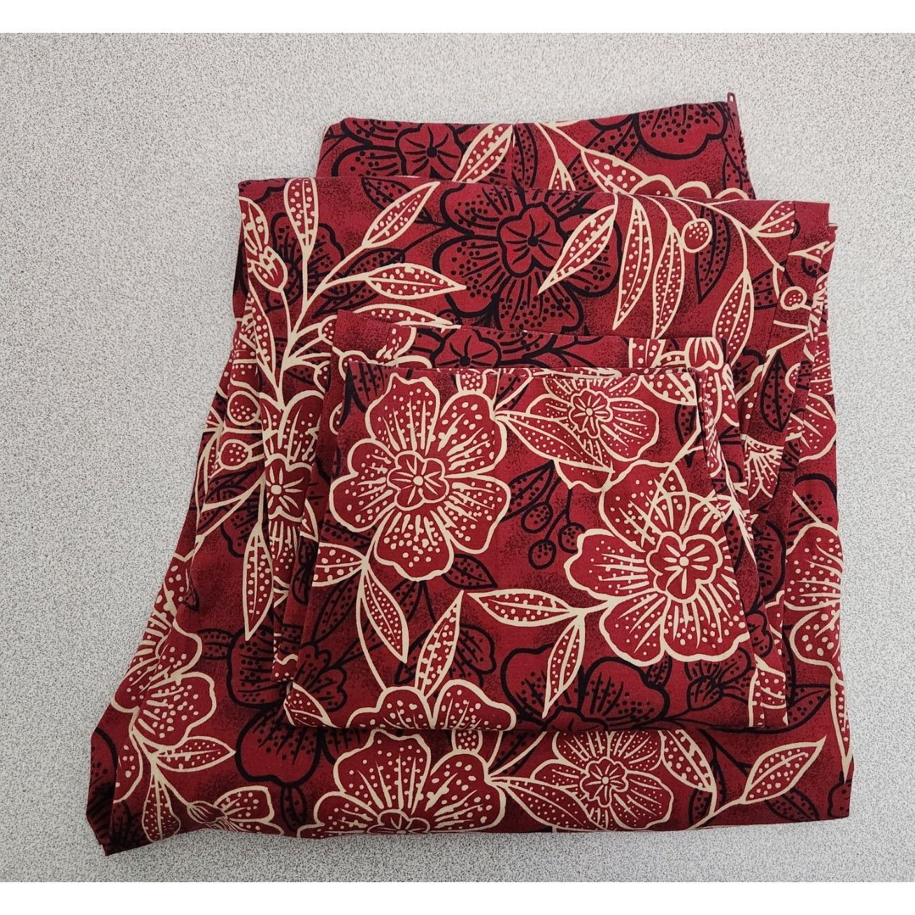 Other Kathie Lee Collection Red Black White Floral Ankle Pants 10 Size 32" / US 10 / IT 46 - 4 Thumbnail