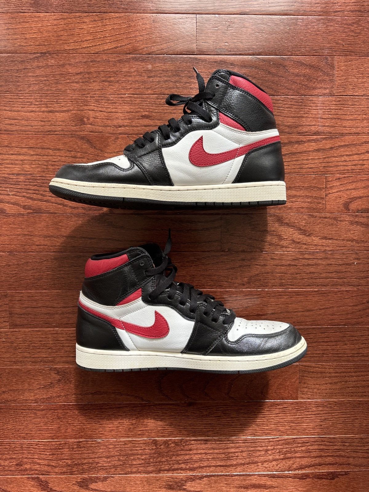 Jordan Brand Air Jordan 1 Retro High OG Gym Red Size US 11.5 / EU 44-45 - 2 Thumbnail