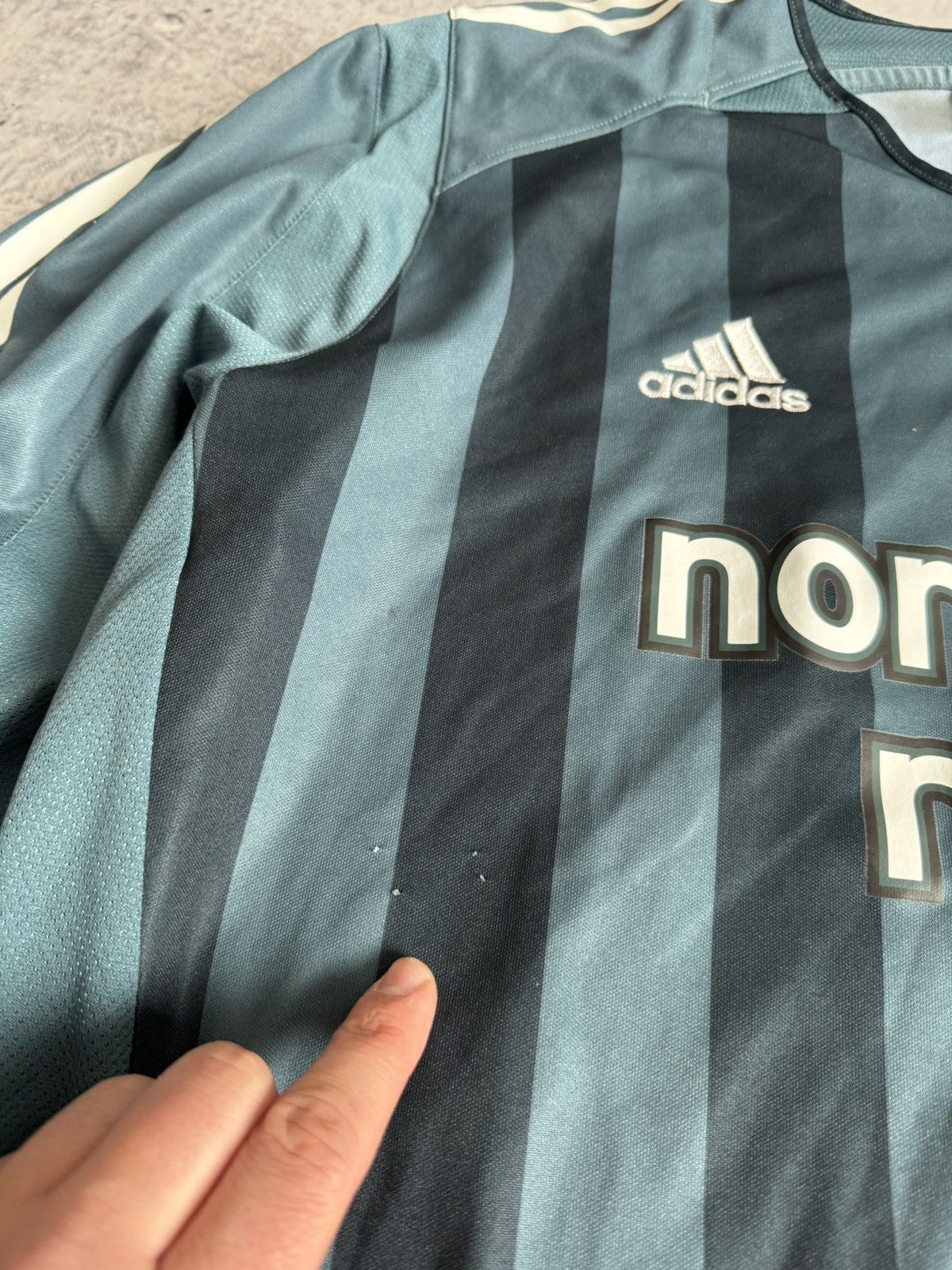 Adidas × Vintage Vintage Adidas Northen Rock long sleeve football size XL Size US XL / EU 56 / 4 - 3 Thumbnail