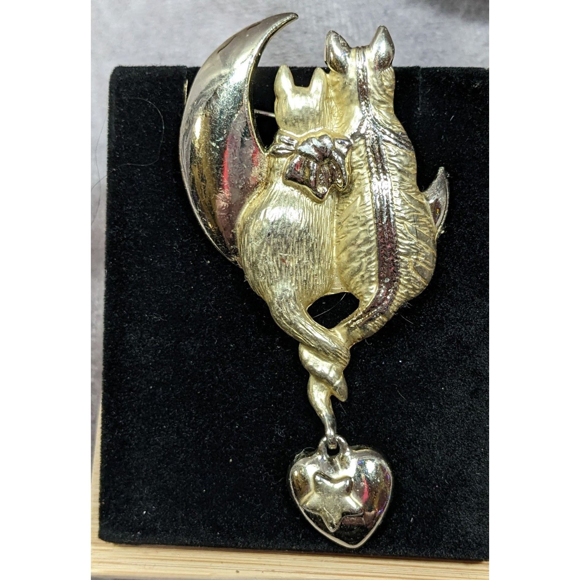 Other Vintage AJC Cattails Cats On the Moon Holding Tails Brooch Size ONE SIZE - 3 Thumbnail