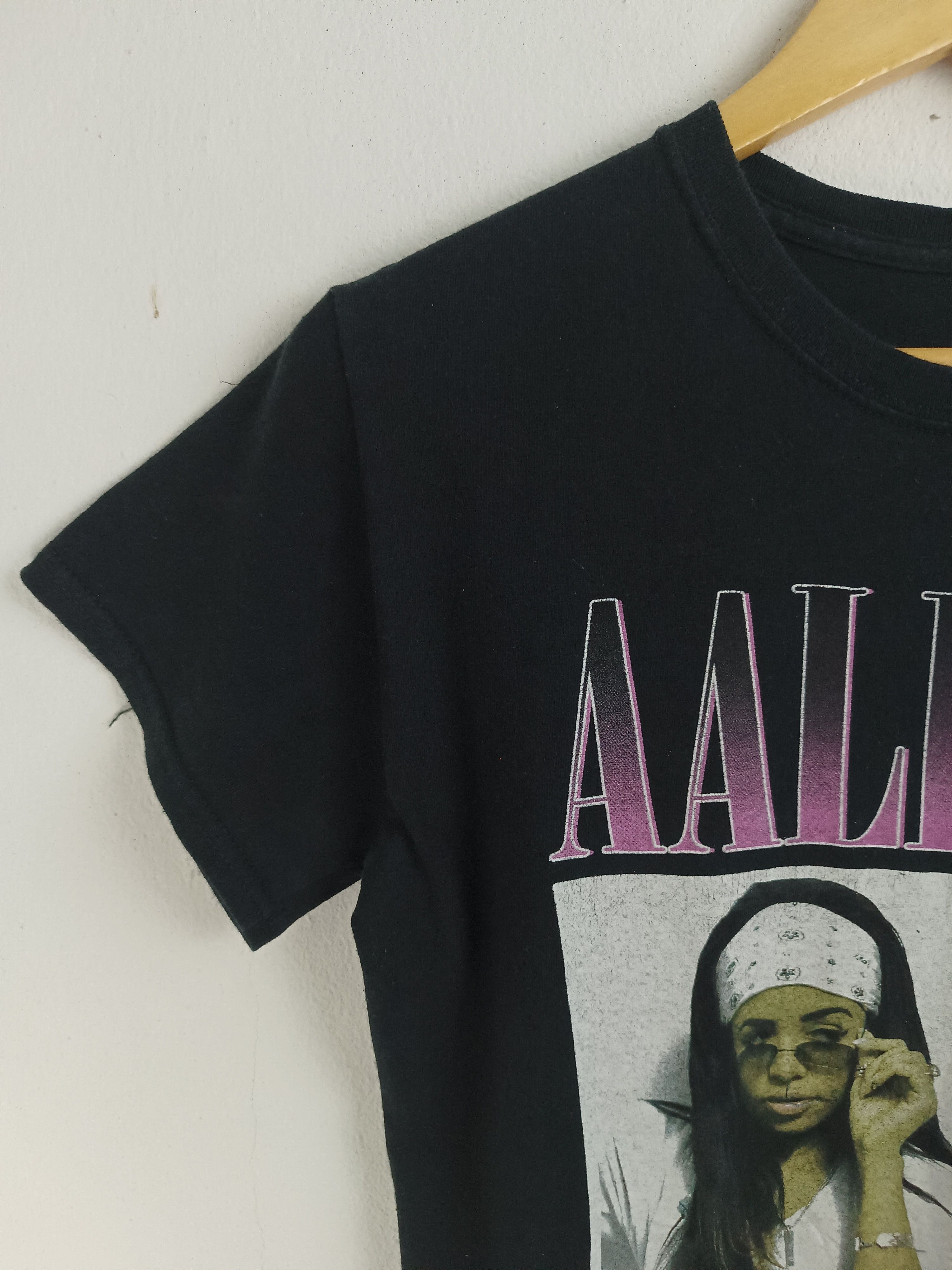Rap Tees VINTAGE AALIYAH QUEEN OF HIP HOP TEE TUPAC BIGGIE EMINEM Size US S / EU 44-46 / 1 - 5 Thumbnail
