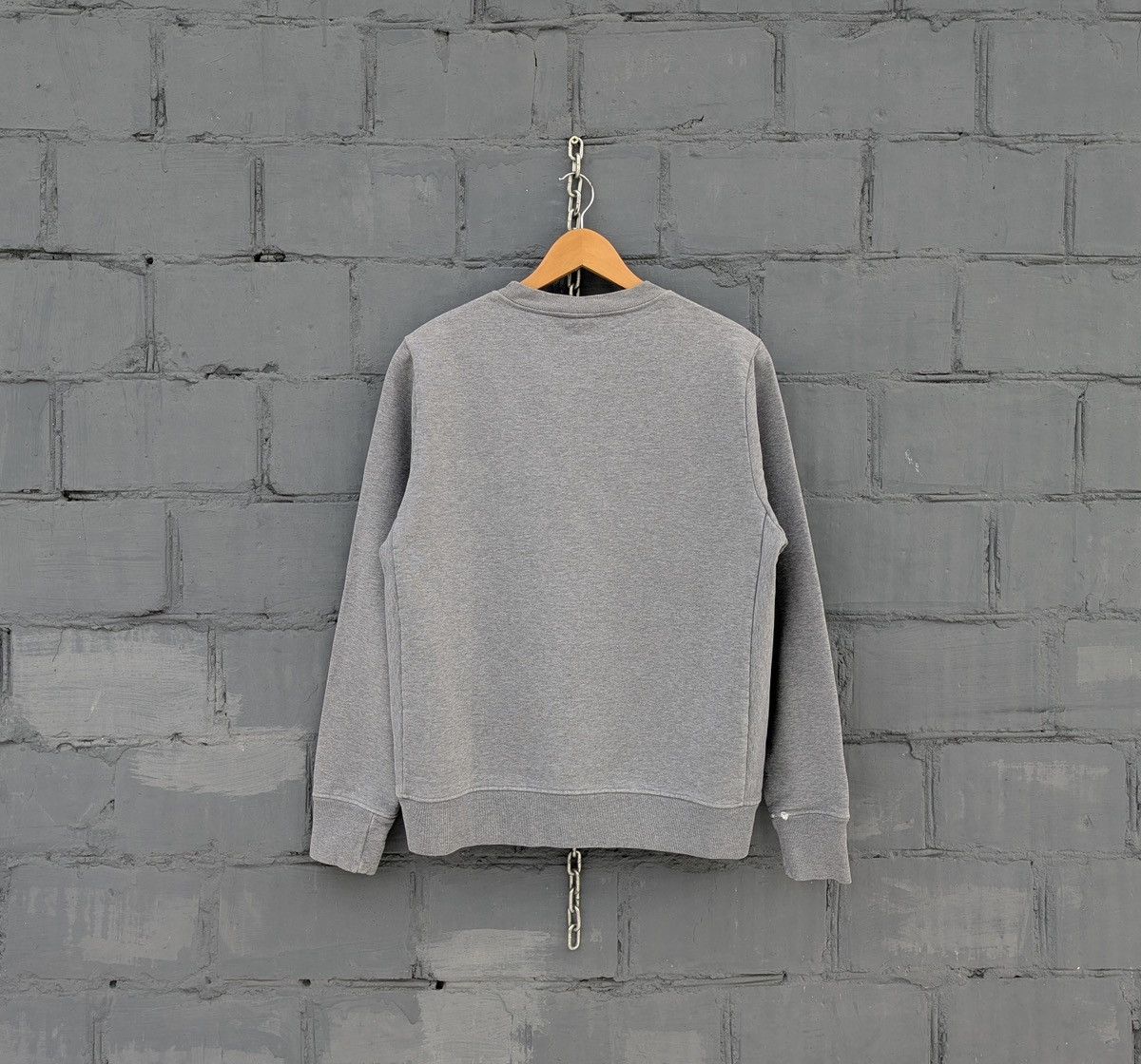 Paul Smith Paul Smith Sweatshirt Embroidered Details Size L Worn Size US L / EU 52-54 / 3 - 2 Thumbnail