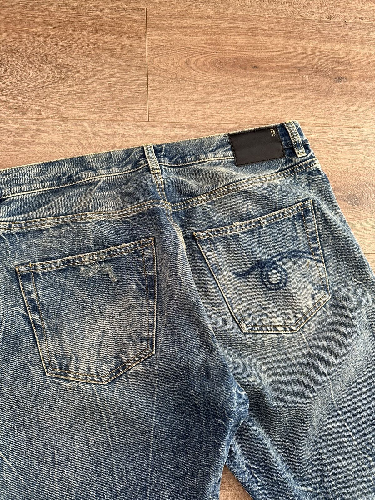 R13 🔥VINTAGE R13 WASHED CROSSOVER JEANS🔥 Size 24" / US 00 / IT 34 - 2 Thumbnail