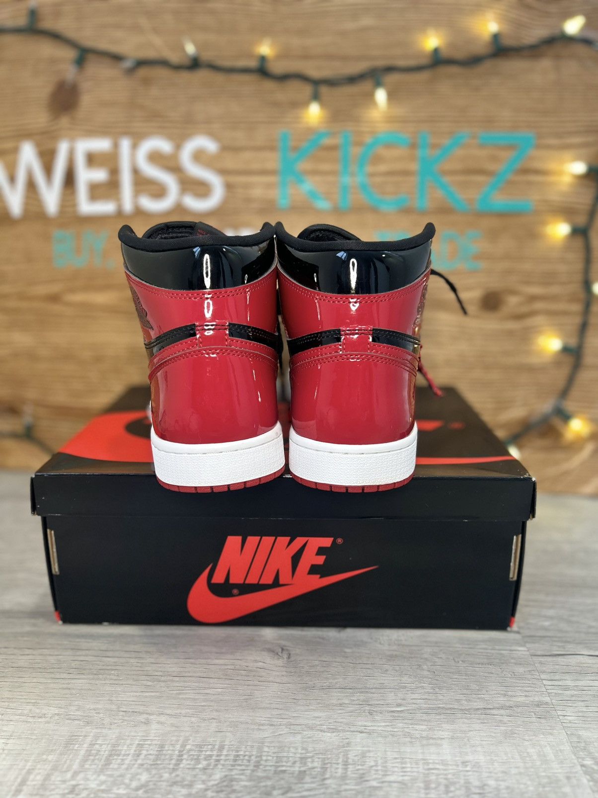 Jordan Brand Jordan 1 patent bred Size US 9.5 / EU 42-43 - 6 Thumbnail
