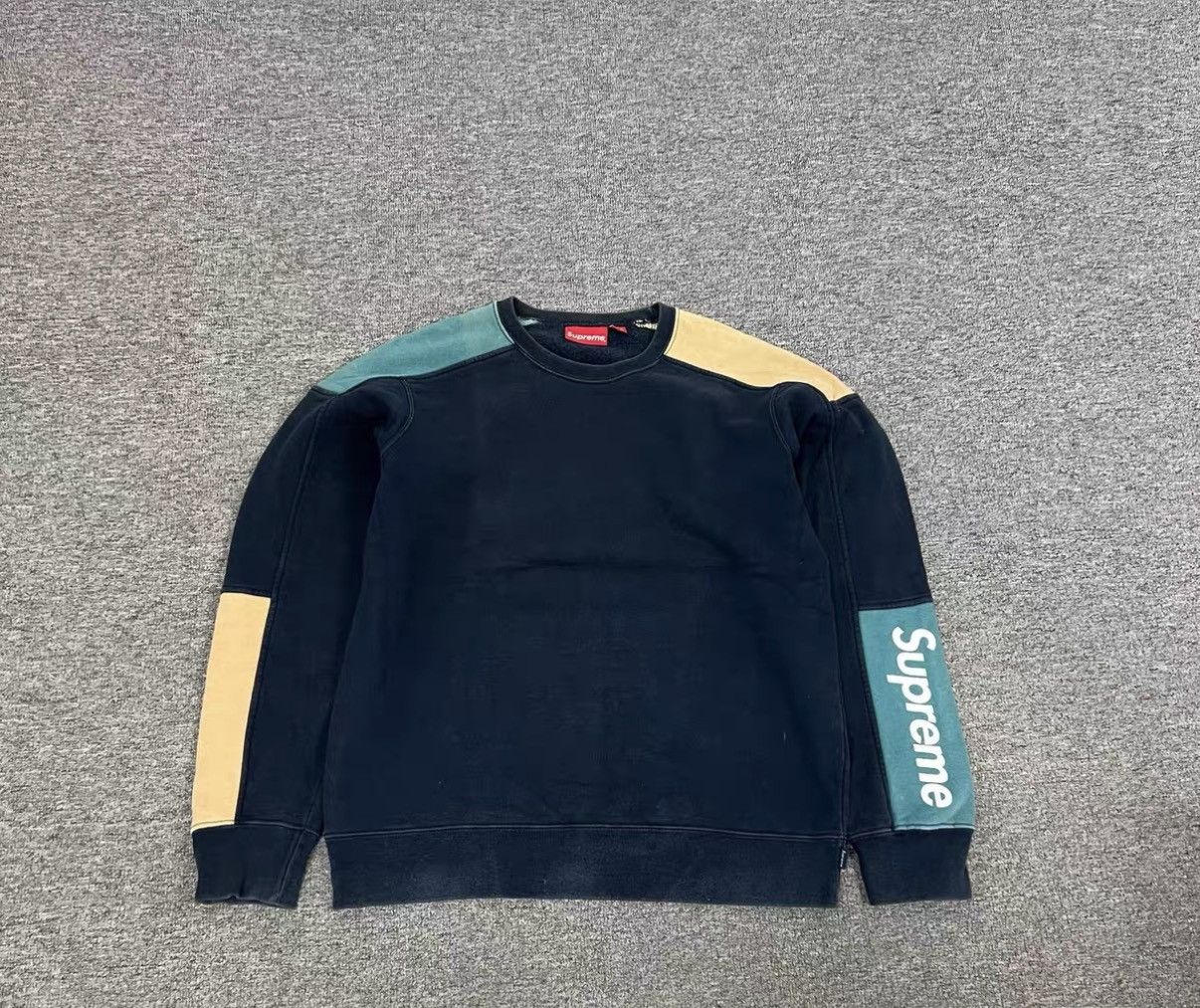 Supreme Supreme Box Logo Crewneck Sweatshirt J16 Size US M / EU 48-50 / 2 - 1 Thumbnail