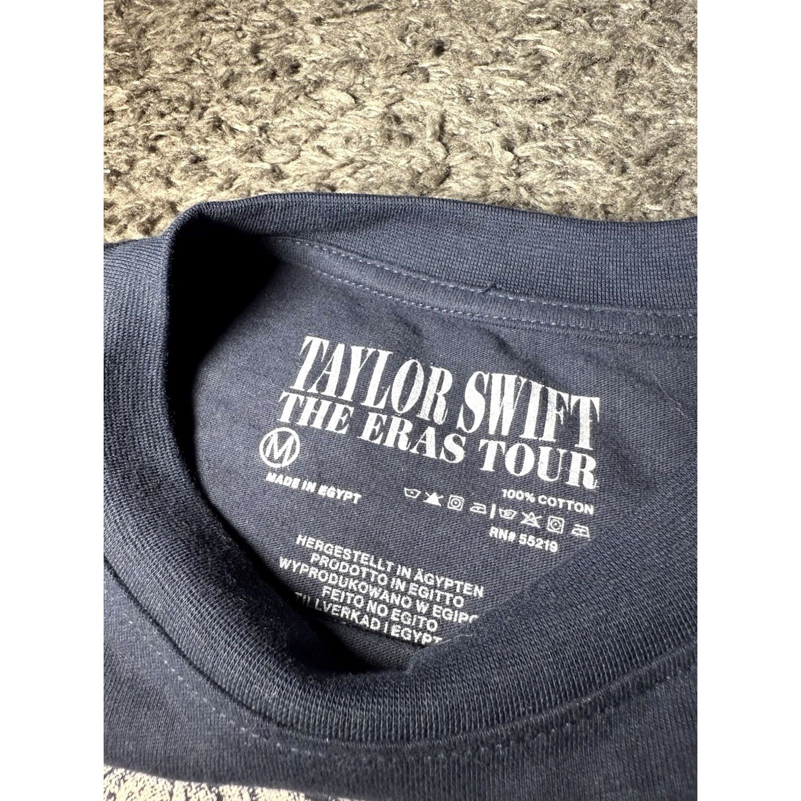 Vintage Taylor Swift The Eras Tour Adult Med Long Sleeve Shirt Official Concert Crew Neck Size M / US 6-8 / IT 42-44 - 4 Thumbnail
