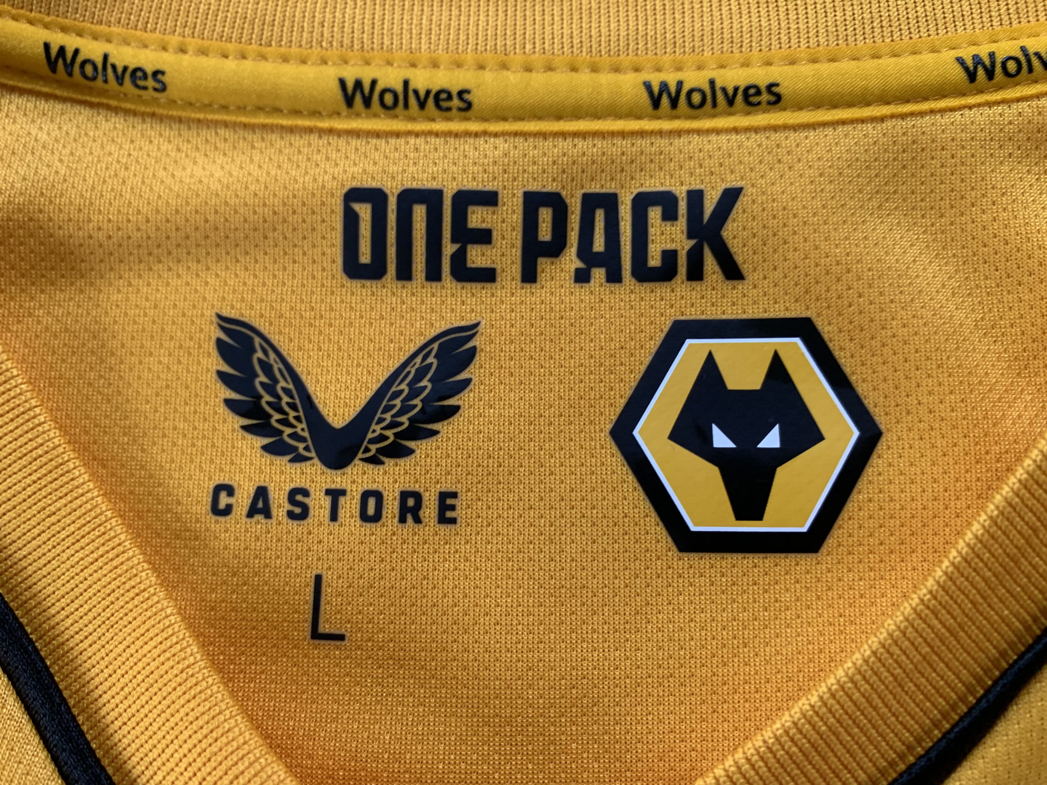 Castore Wolves Castore Home Shirt 2021-2022 Size US L / EU 52-54 / 3 - 7 Thumbnail