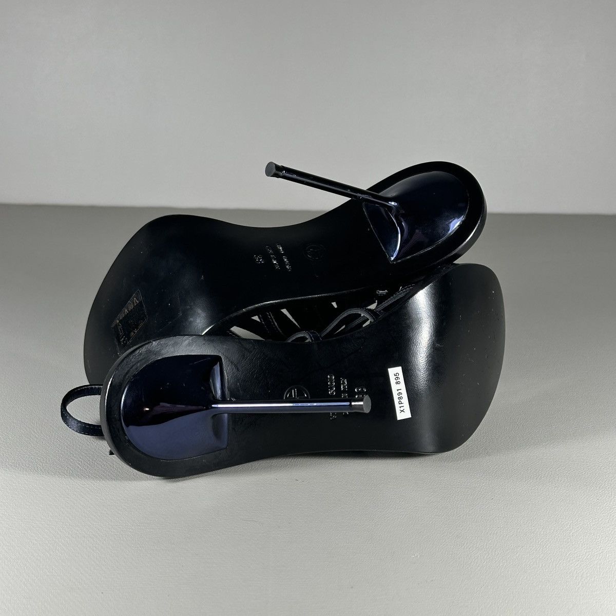 Giorgio Armani Runway Giorgio Armani S/S 17 Leather Heels Size US 7.5 / IT 37.5 - 7 Thumbnail