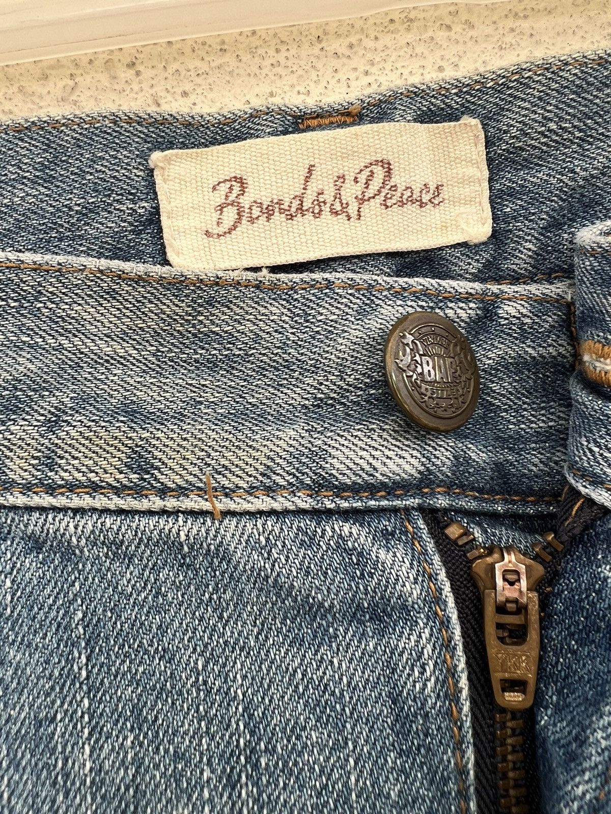 Vintage Vintage Bonds & Peace Japan Rips Distress Denim Flare Jeans Size US 32 / EU 48 - 7 Thumbnail