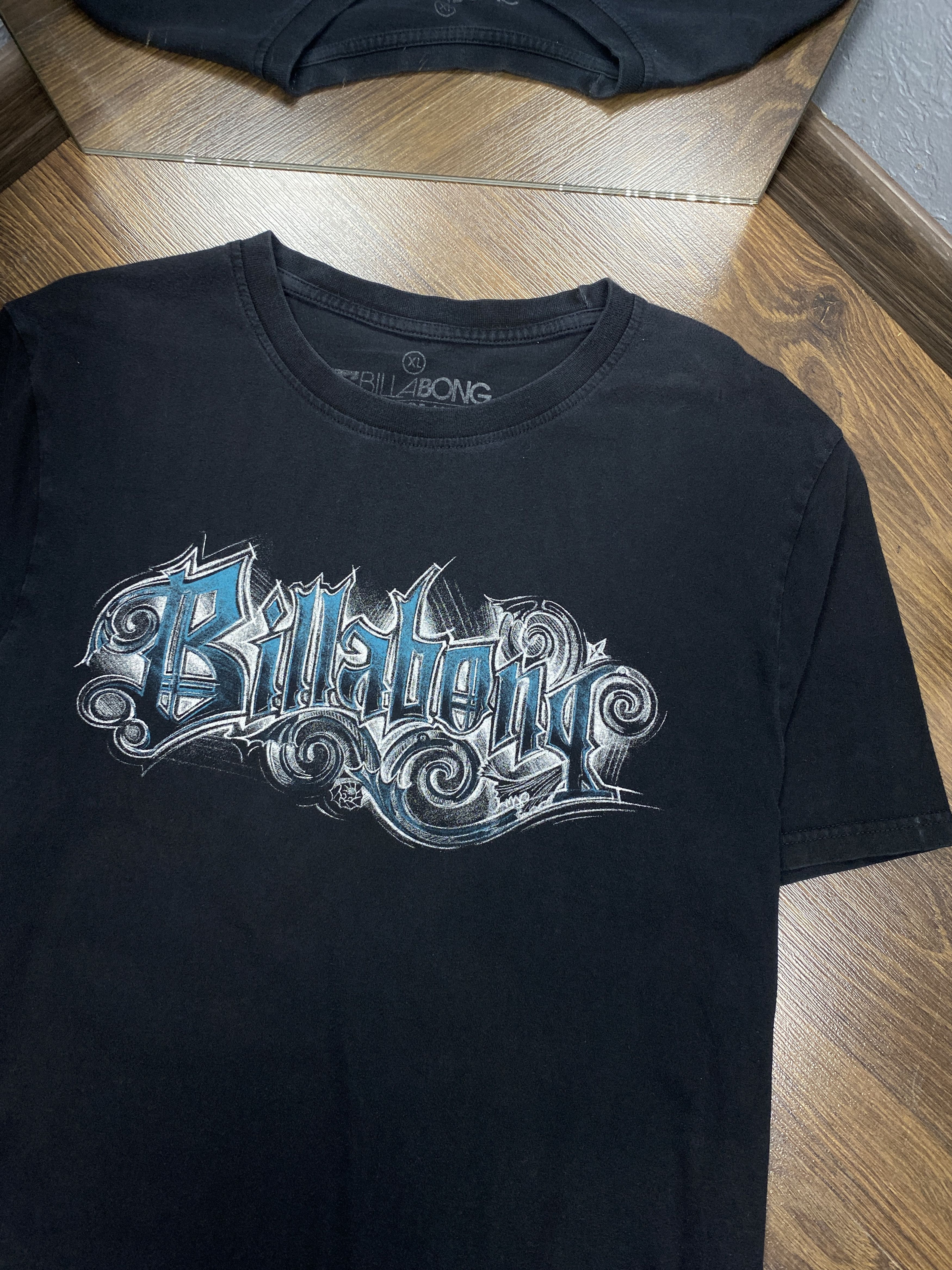 Billabong Billabong Vintage Mens Big Logo T-Shirt Size US XL / EU 56 / 4 - 2 Thumbnail