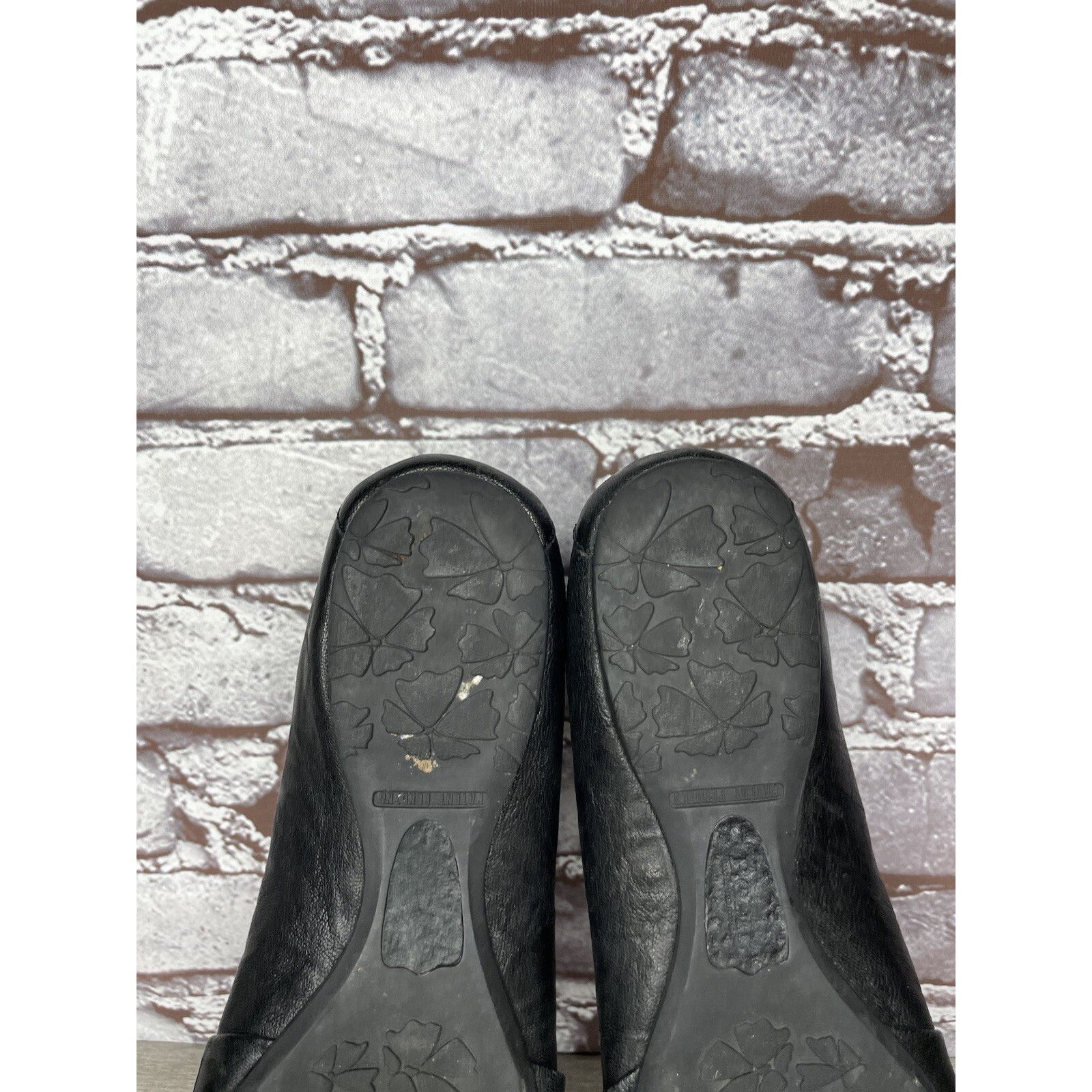 Born Born Lilly Black Leather Slip On Bow Ballet Flats Shoes Wome Size US 8 / IT 38 - 18 Thumbnail