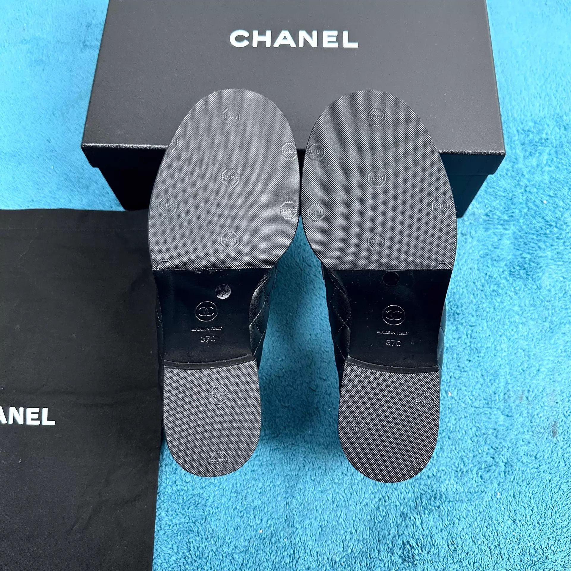 Chanel Chanel Heart Block Heel Loafer Black 37 EU Size US 6.5 / IT 36.5 - 5 Thumbnail
