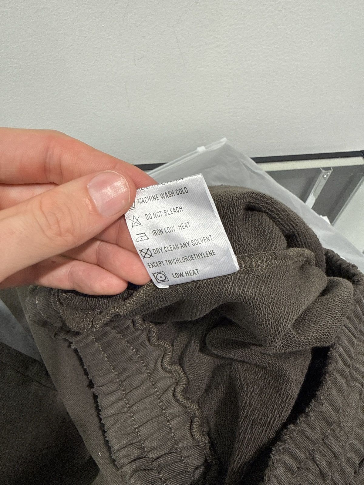 Bottega Desires Bottega Desires Tech Sweatpants Small Size US 30 / EU 46 - 4 Thumbnail