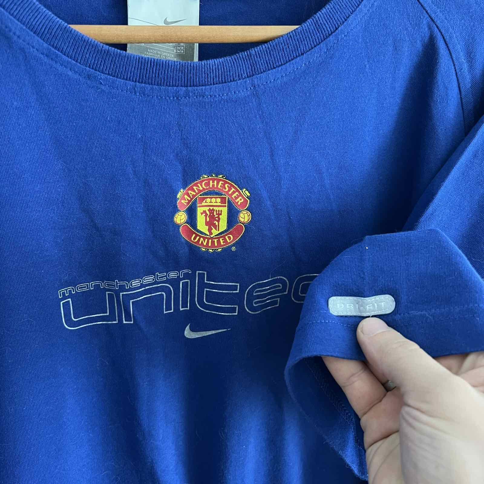Nike Vintage 00s Nike Manchester United Center Swoosh Logo Tee Size US XL / EU 56 / 4 - 5 Thumbnail