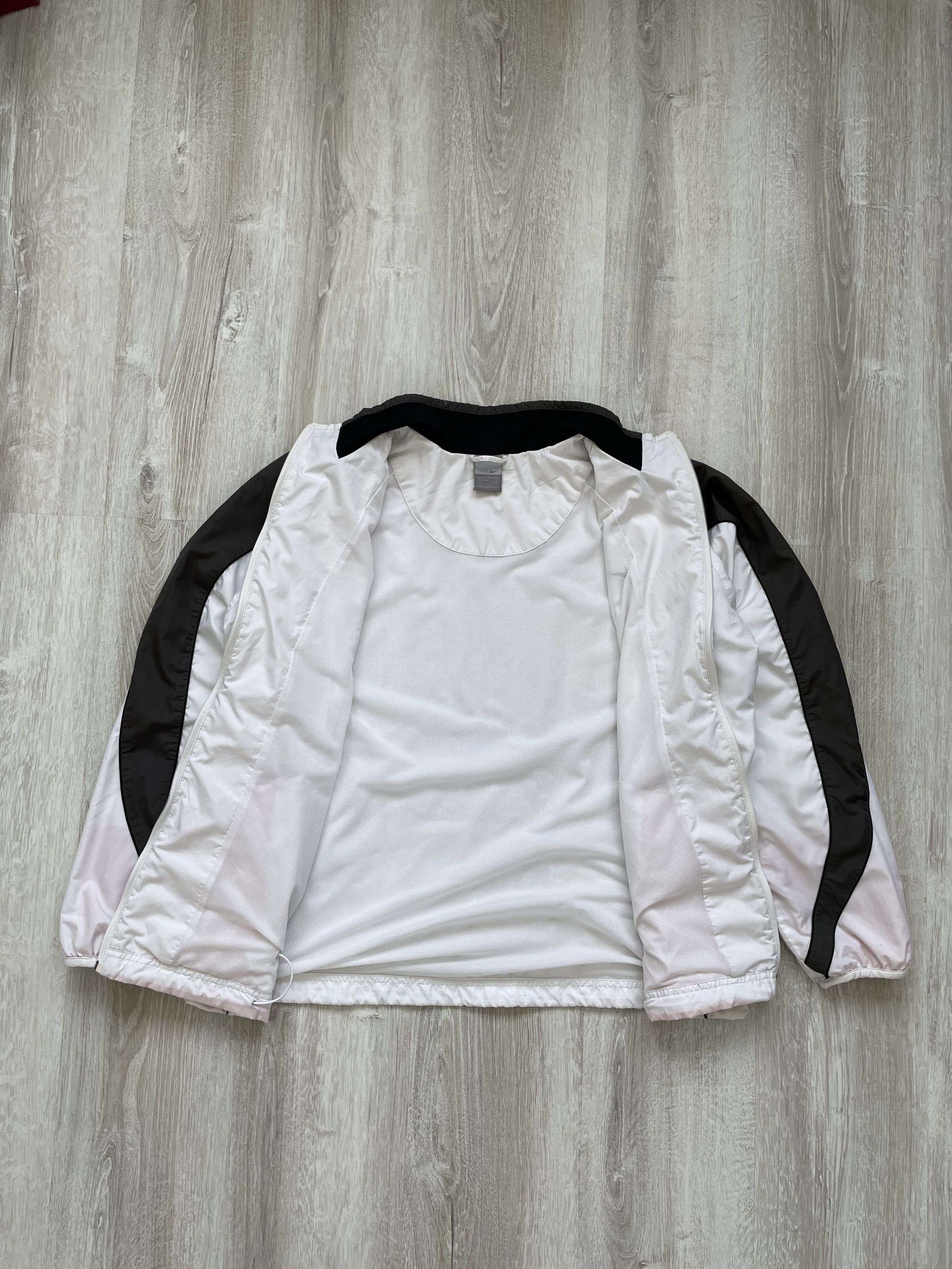 Nike Vintage Nike Nylon Light Track Olimpic Swoosh Jacket Size US XL / EU 56 / 4 - 8 Thumbnail