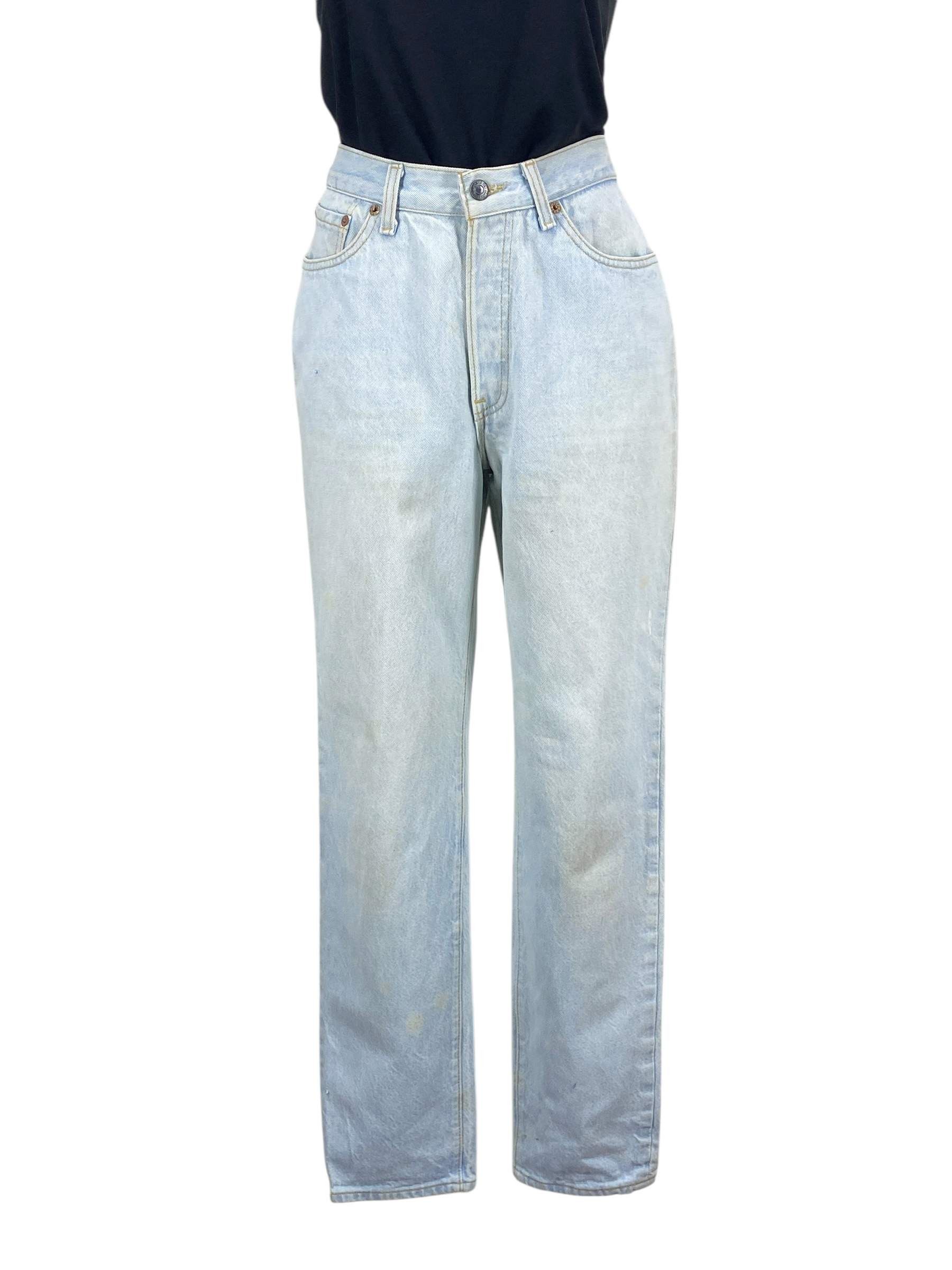 Levi's Levi's 501 Jeans Light Wash Tapered Leg Dirty Blue Jeans Size 26" / US 2 / IT 38 - 2 Thumbnail