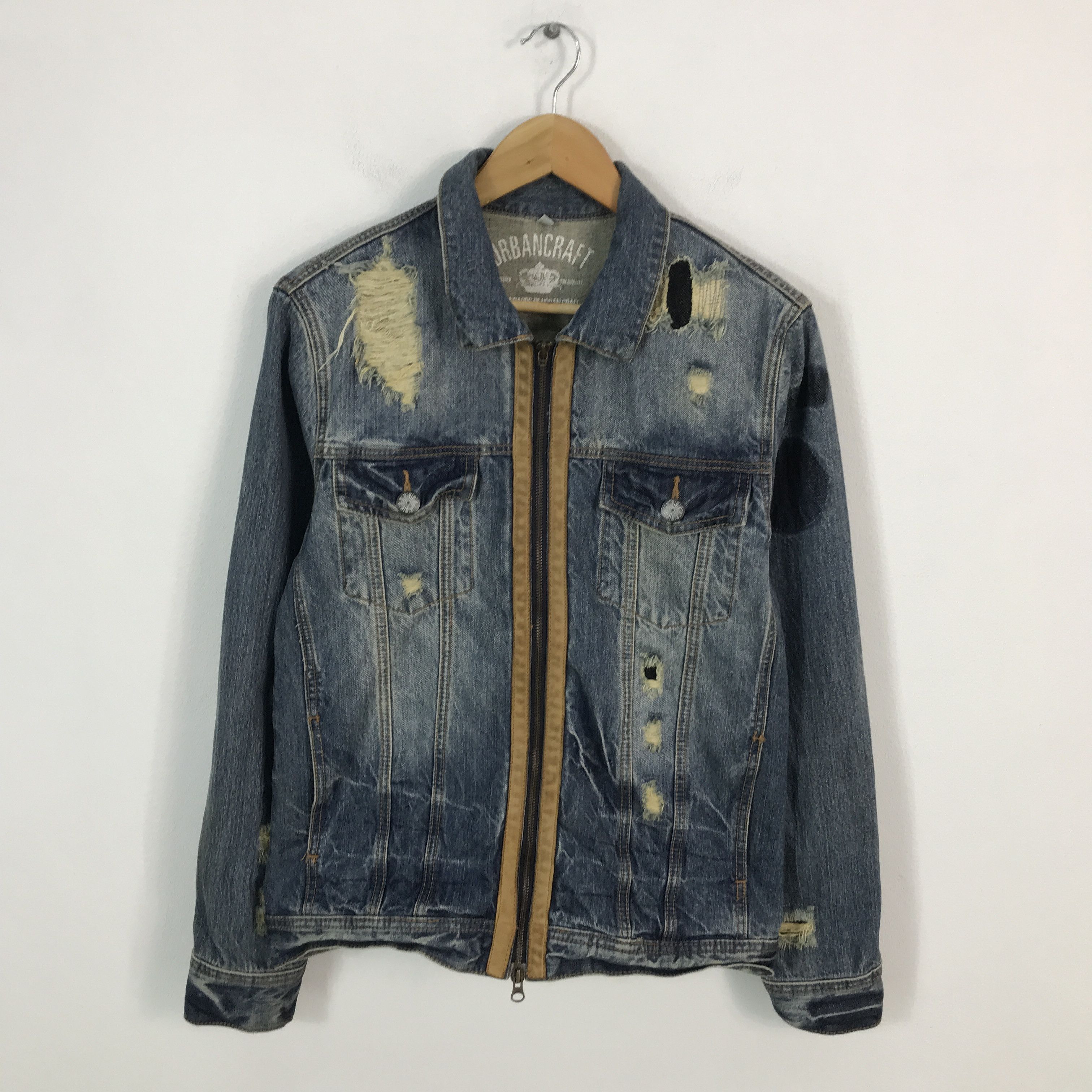 Japanese Brand urbancraft Japan Distressed Leather Denim jacket Size US L / EU 52-54 / 3 - 1 Thumbnail