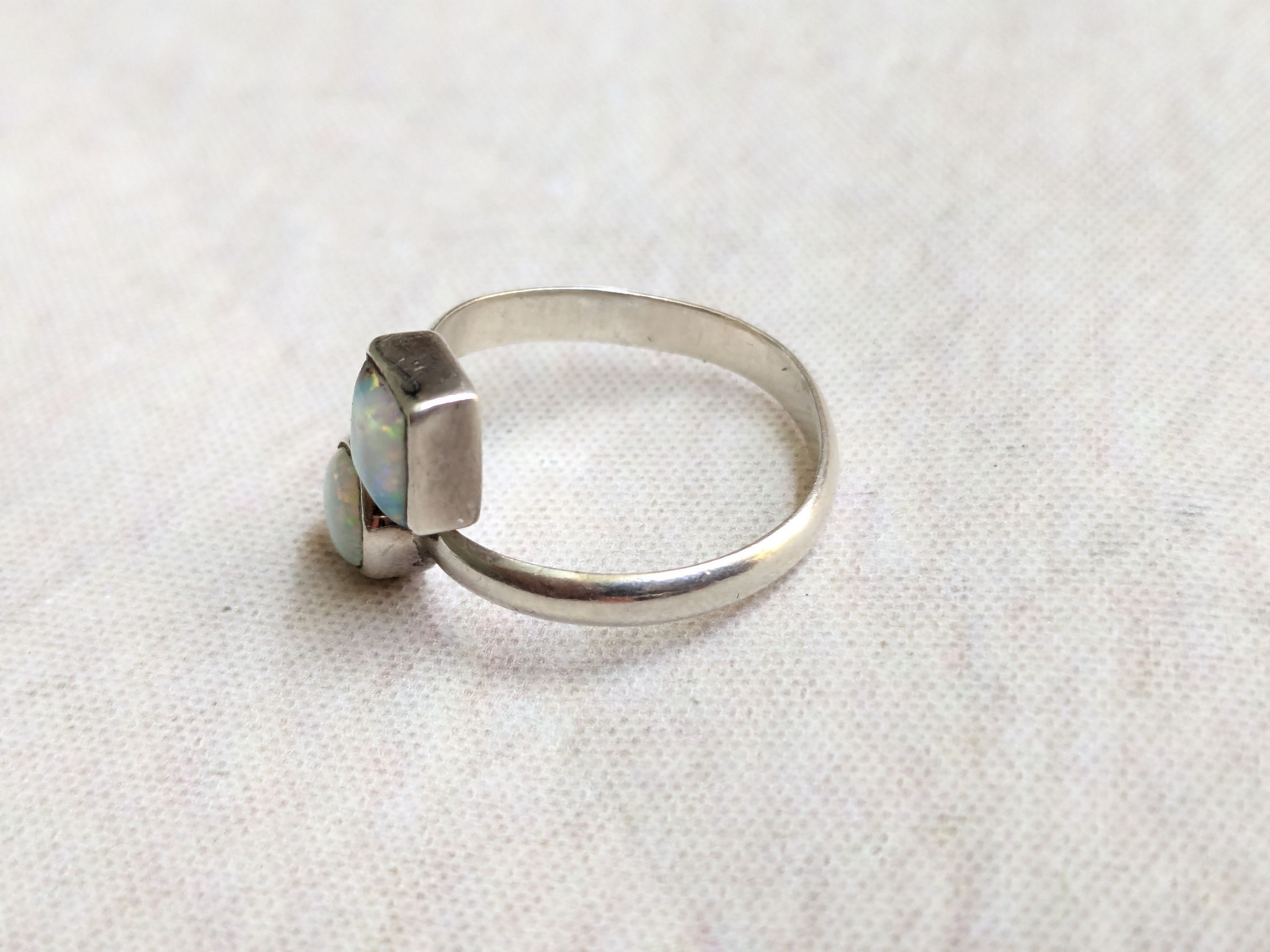Jewelry × Vintage Sterling Silver Ring Opals Adjustable Round Modern Size ONE SIZE - 4 Thumbnail