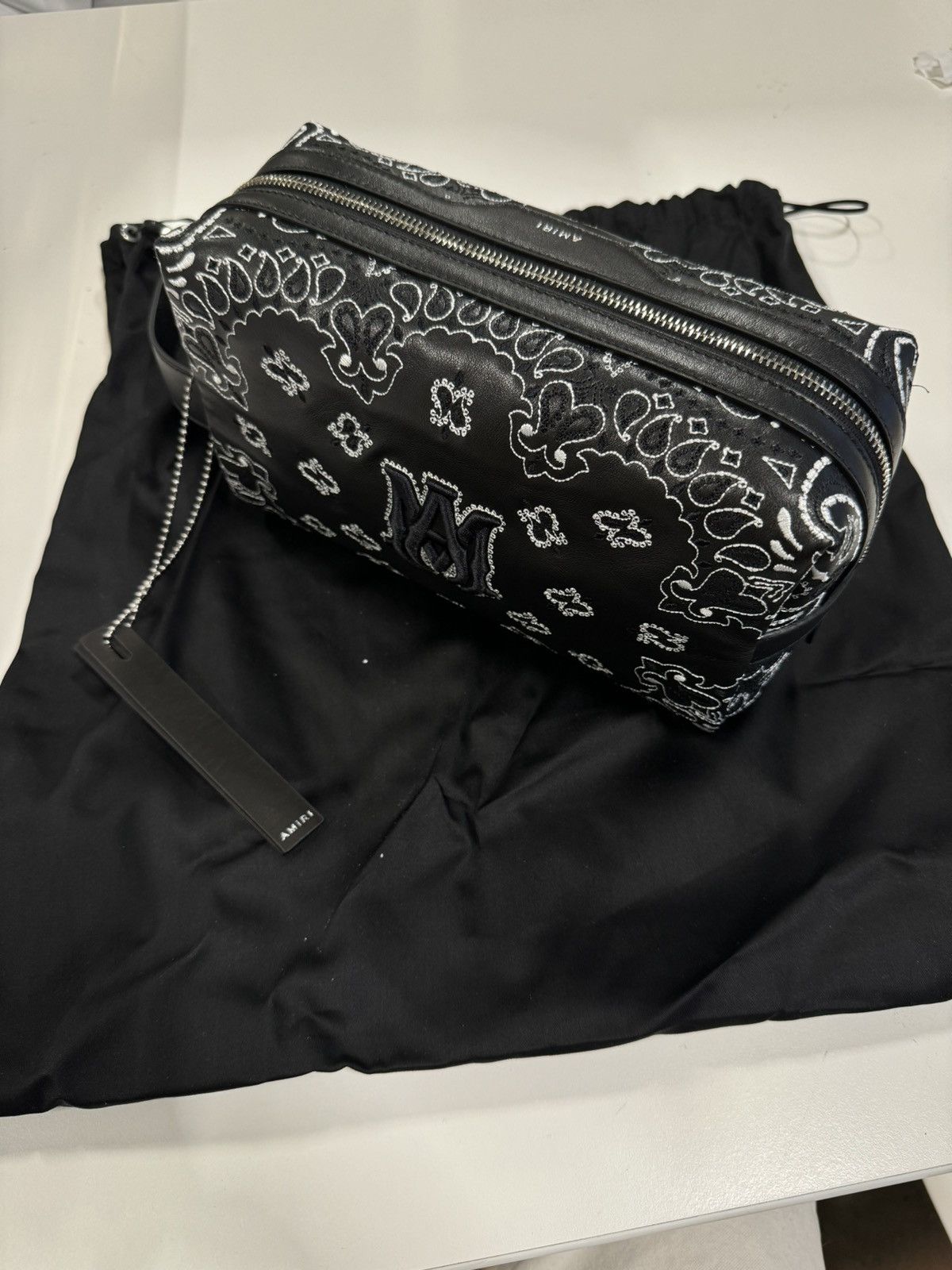 Amiri Amiri Bandana Toiletry Bag NEW 1250$ Size ONE SIZE - 1 Thumbnail