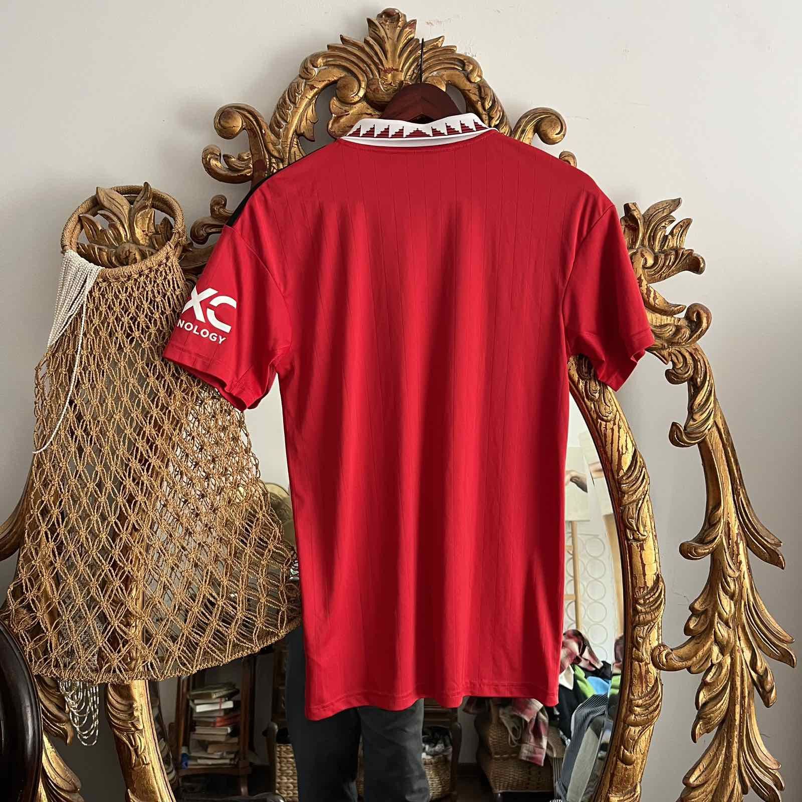 Adidas RARE Manchester United Adidas 2022 Home Football Jersey Sz S Size US S / EU 44-46 / 1 - 2 Thumbnail