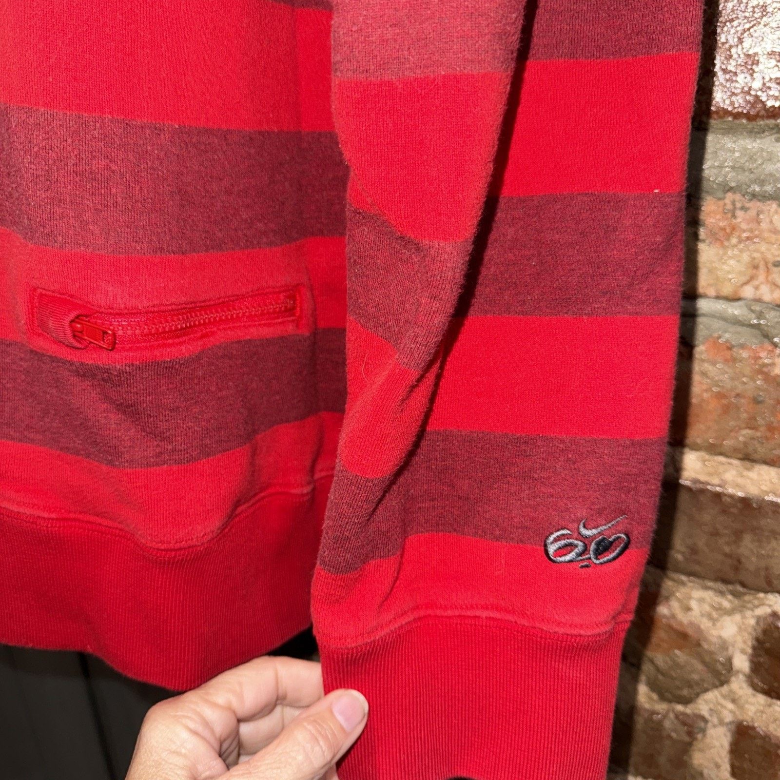 Nike Nike 6.0 Red Striped Crew Neck Sweatshirt Men's Sz XL Grunge Size US XL / EU 56 / 4 - 7 Thumbnail