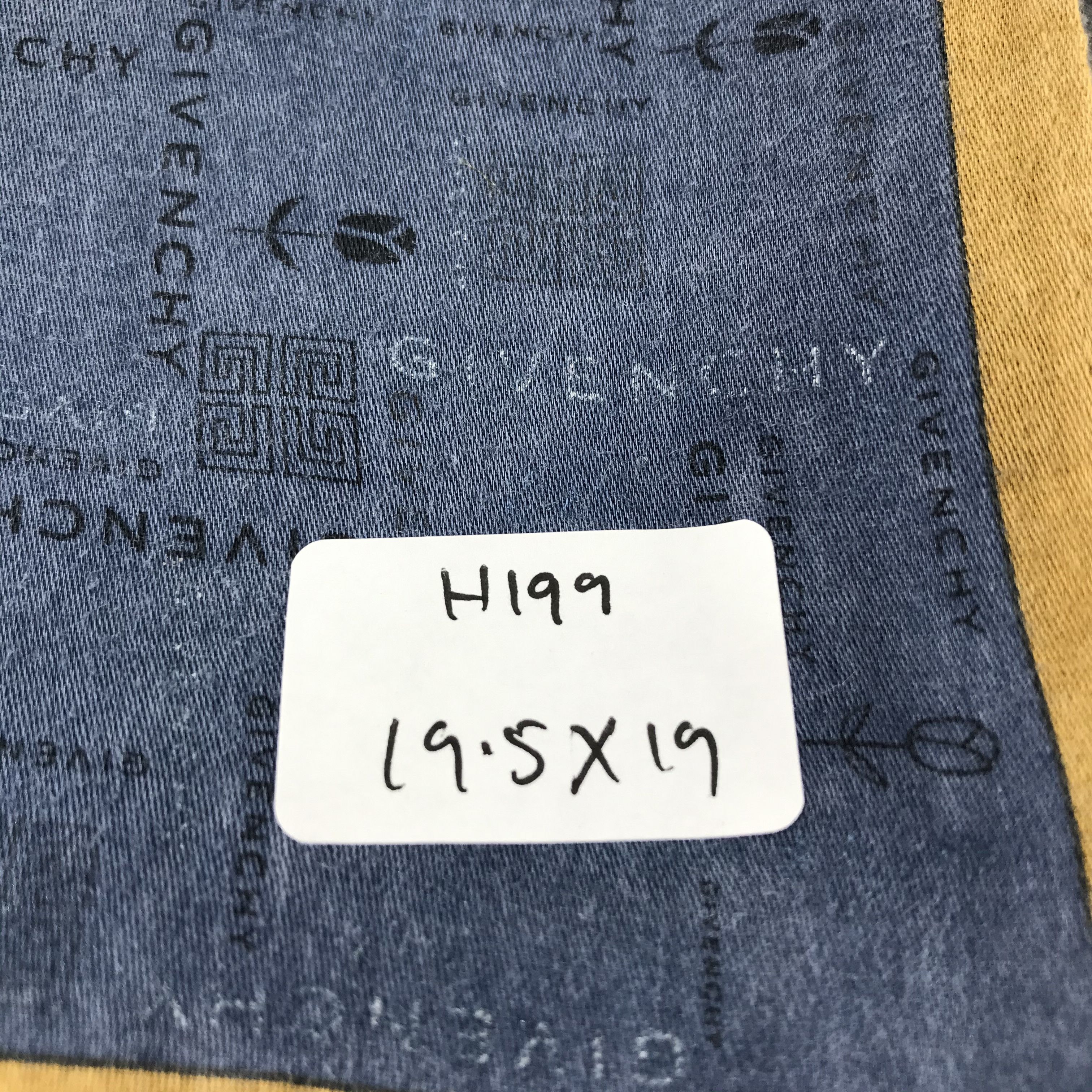 Vintage GiVEncHY Handkerchief Neckerchief Bandana H199 Size ONE SIZE - 8 Thumbnail