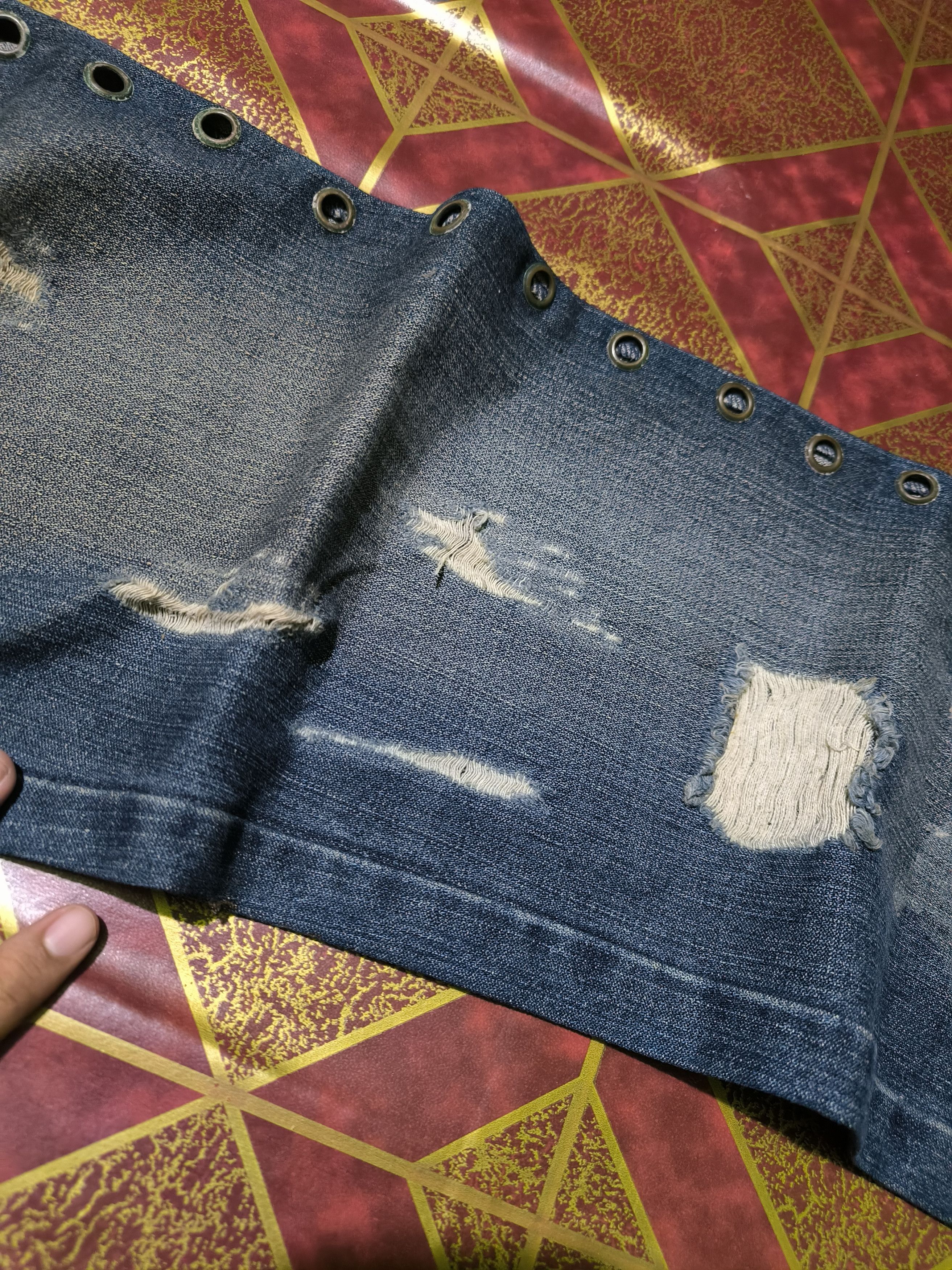 Dolce & Gabbana Dolce & Gabbana Eyelet Distressed Denim Size US 38 / EU 54 - 6 Thumbnail