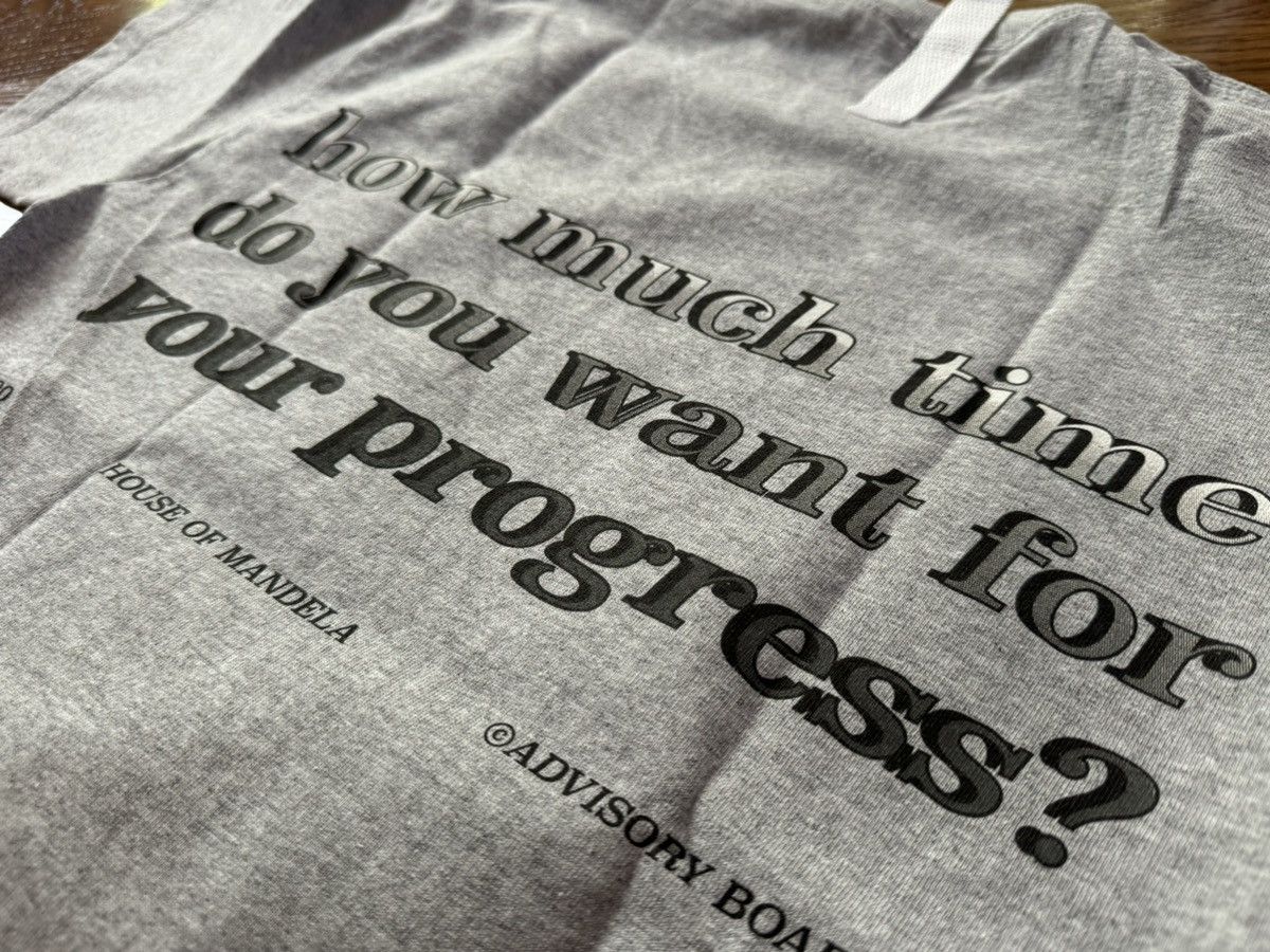 Advisory Board Crystals Medium ABC NCAAP BLM Ugly World Tee Gray Shirt 123. Size US S / EU 44-46 / 1 - 8 Thumbnail