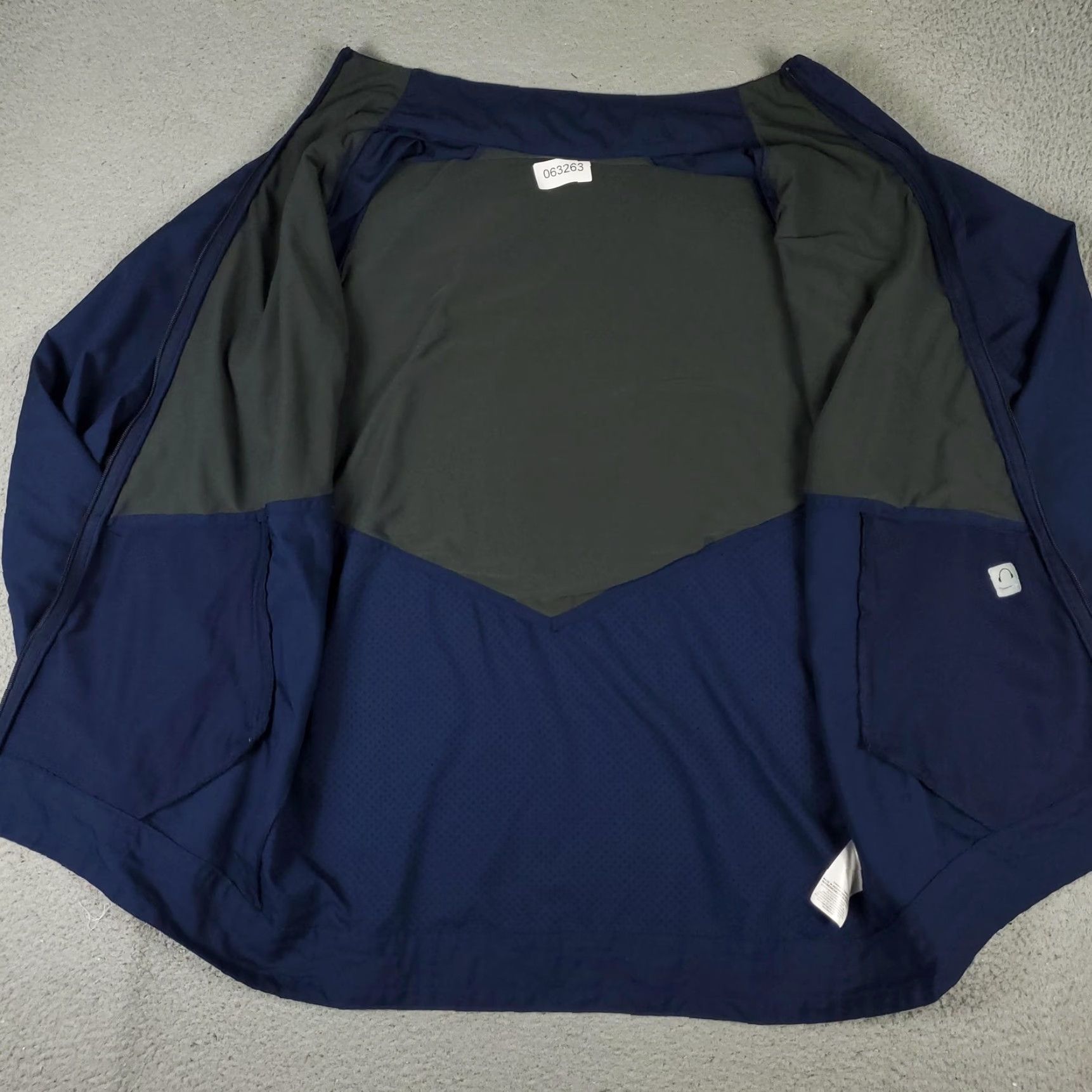Nike Nike Jacket Mens L Blue Swoosh Dri-FIT Full Zip Windbreaker Size US L / EU 52-54 / 3 - 5 Thumbnail