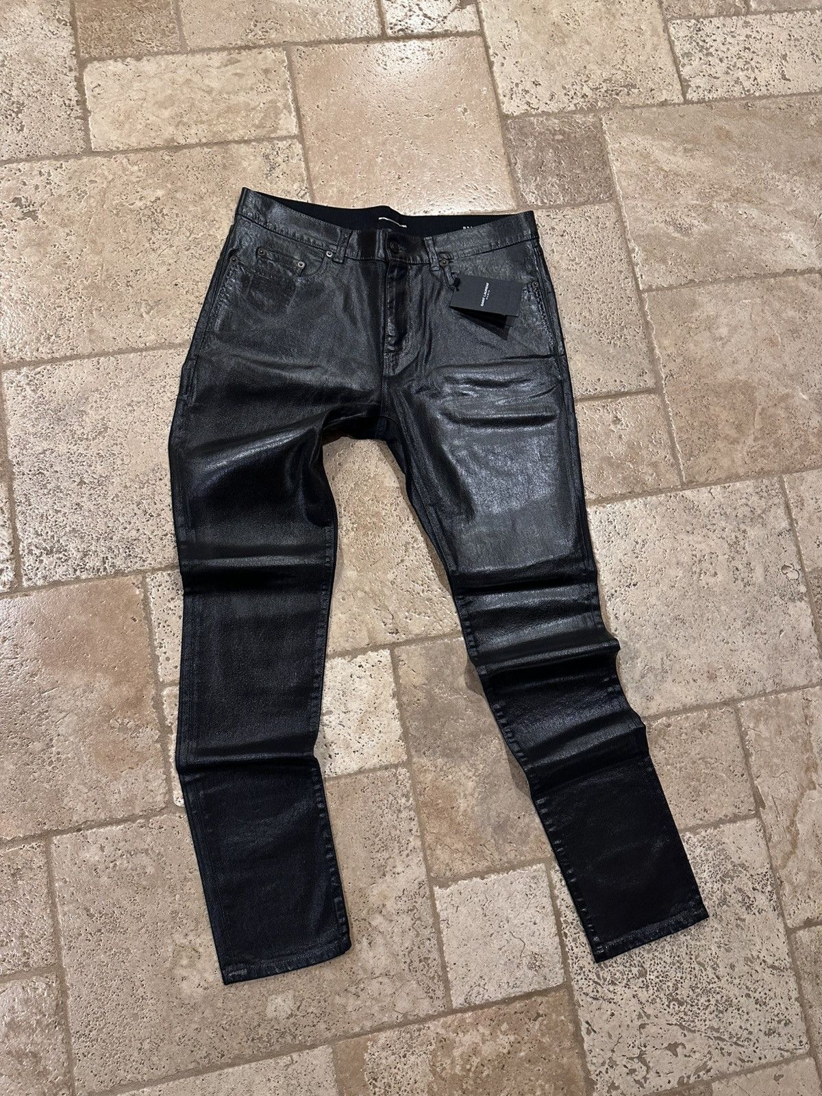 Saint Laurent Paris Saint Laurent Paris 2020 D24 Oil Coated Black Denim Size US 34 / EU 50 - 5 Thumbnail