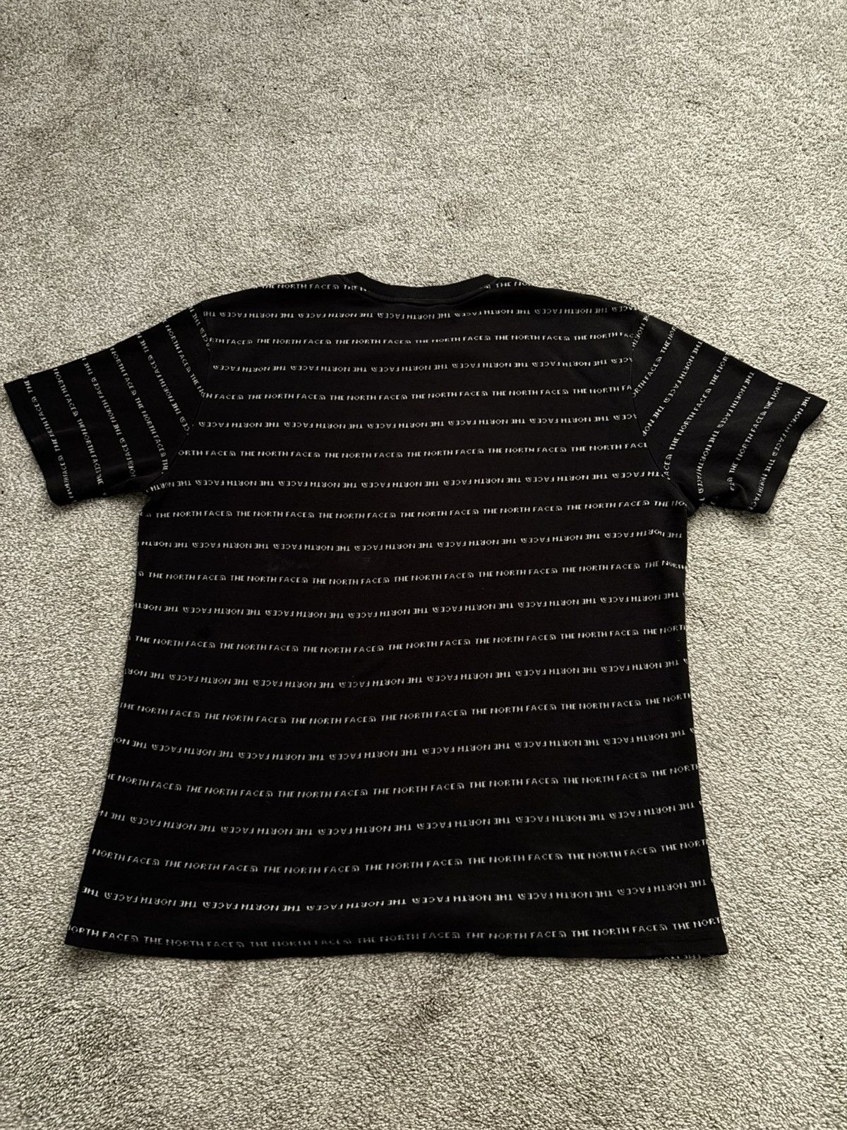 The North Face The North Face Striped Logo T-Shirt Size US L / EU 52-54 / 3 - 4 Thumbnail