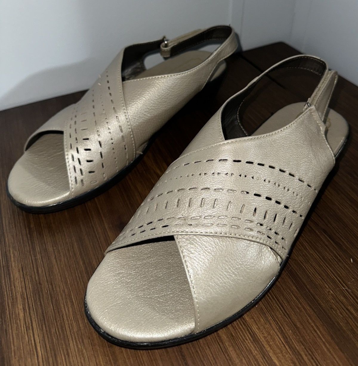 Other Mexico-Made Women’s Comfort Sandals Size 8 Genuine Leather Size US 8 / IT 38 - 1 Thumbnail