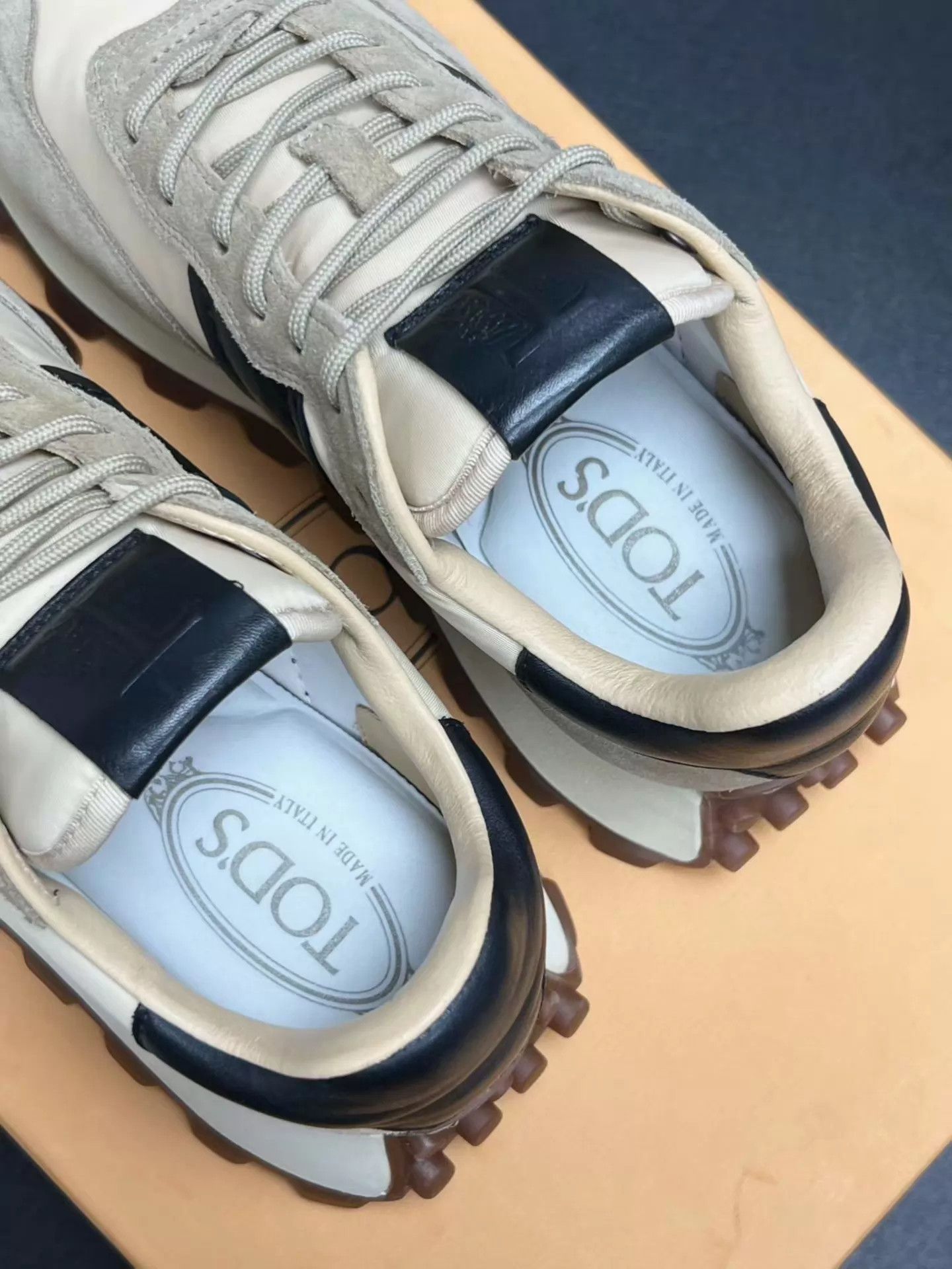 Tod's TOD'S cream sneakers EUR 39 rare vintage mint Size US 6 / EU 39 - 3 Thumbnail