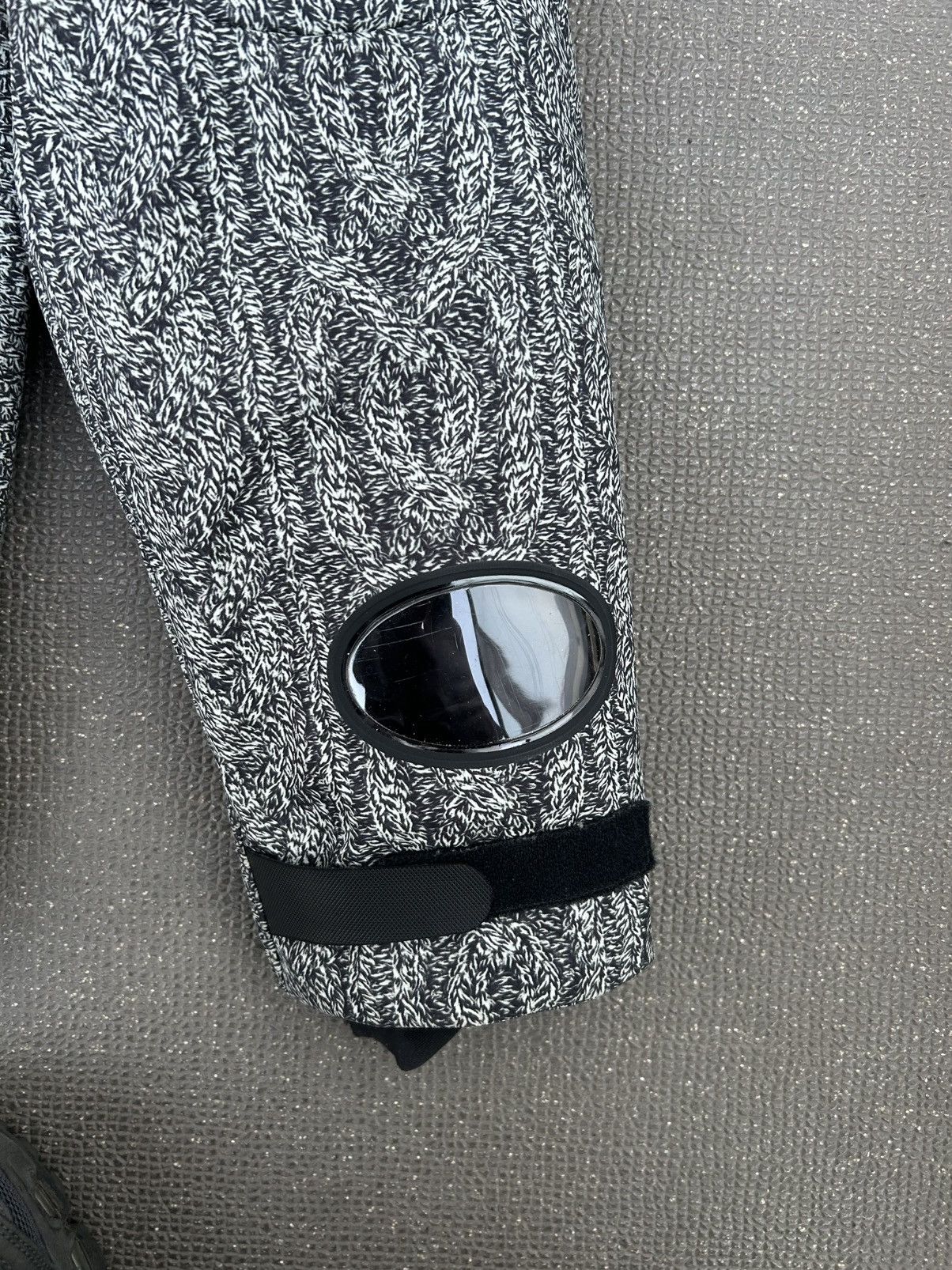 Undercover Undercover puffer Size US M / EU 48-50 / 2 - 3 Thumbnail