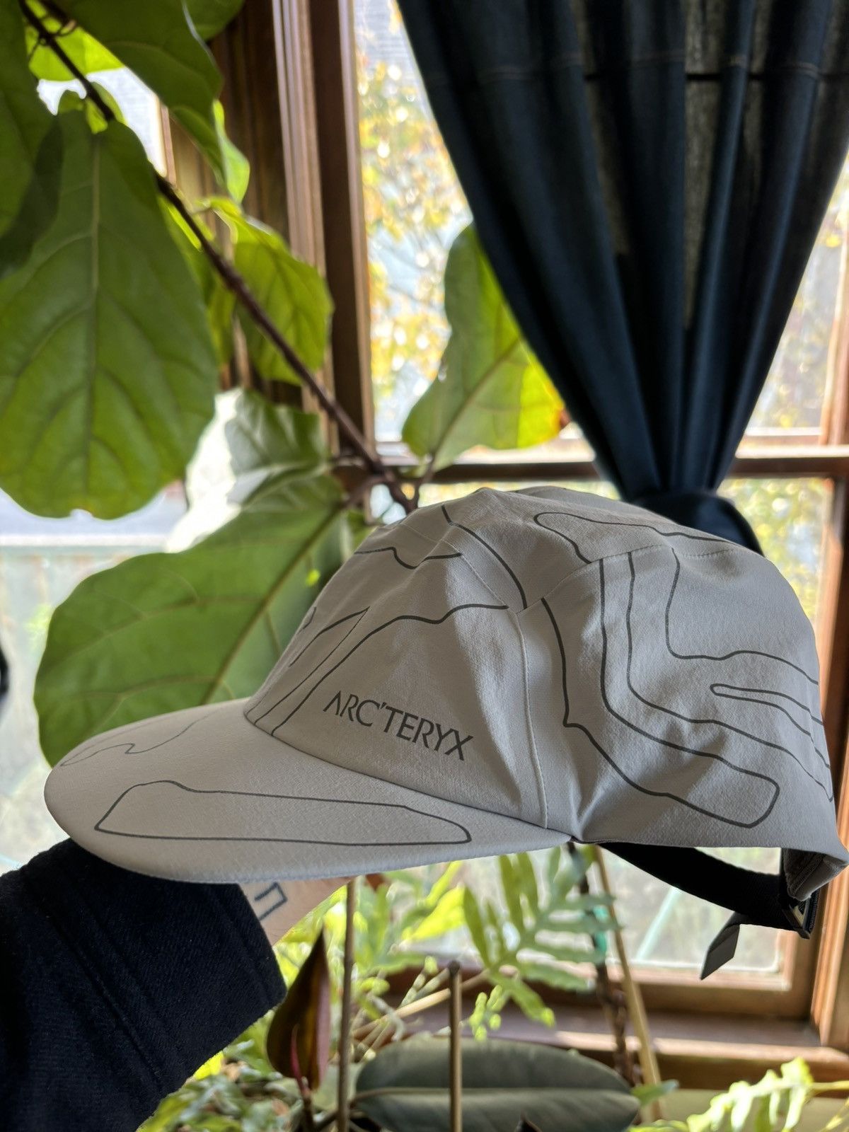Arc'teryx regular new ARC TERYX SYSTEM A Paltz Cap Solitude