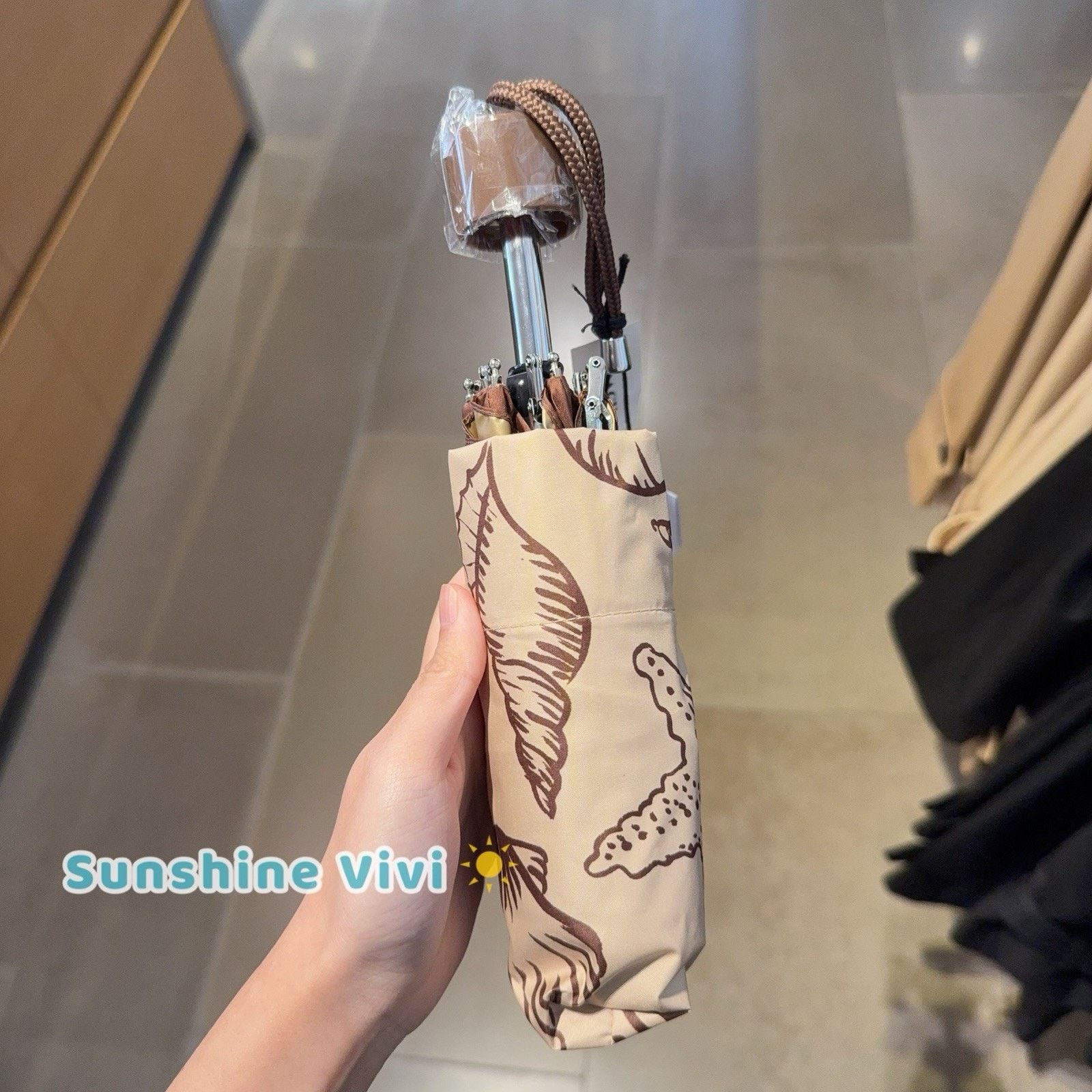 Coach NWT Coach Uv Protection Mini Umbrella With Shell Print CBM53 Size ONE SIZE - 1 Thumbnail