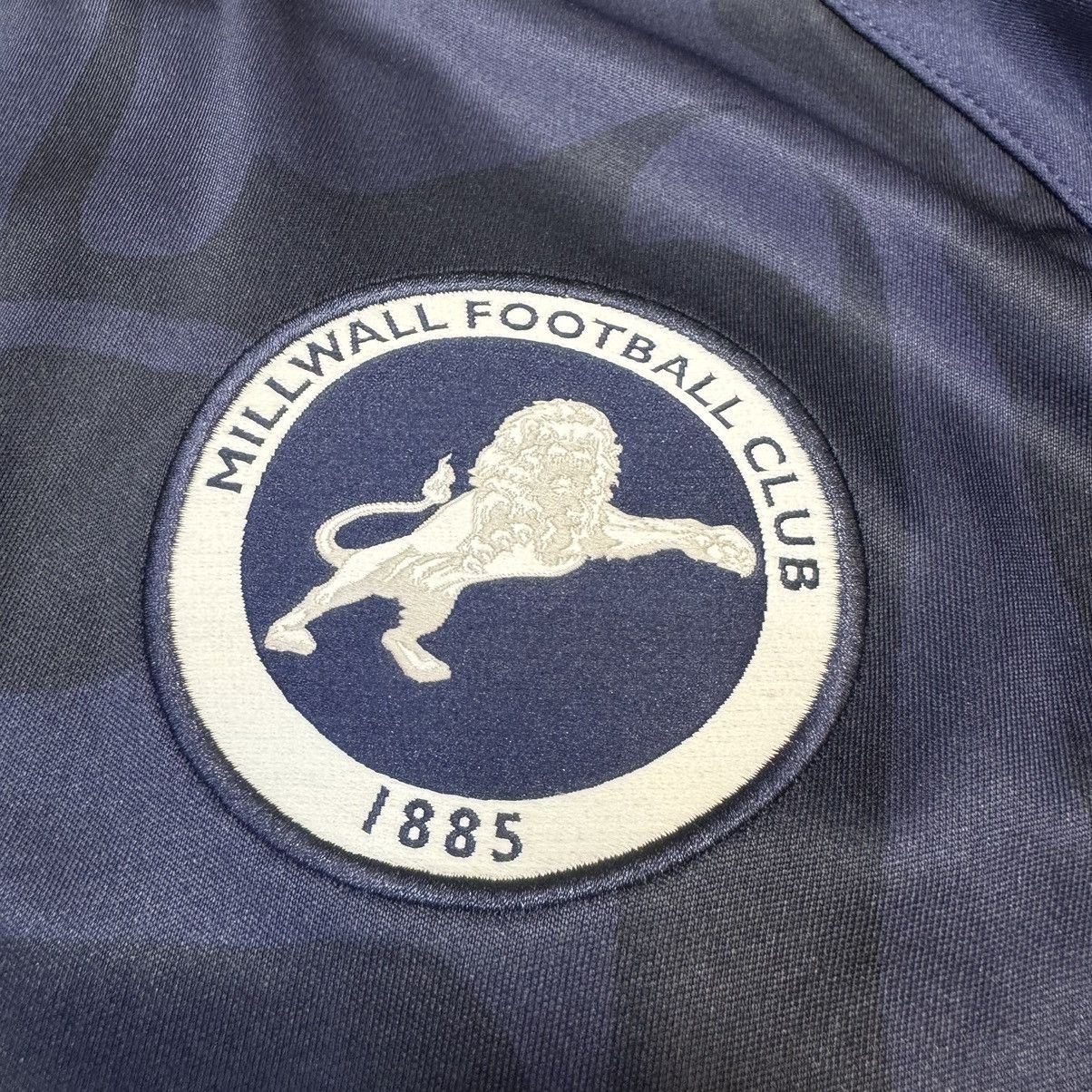 Hummel Millwall 22/23 home shirt Size US S / EU 44-46 / 1 - 5 Thumbnail