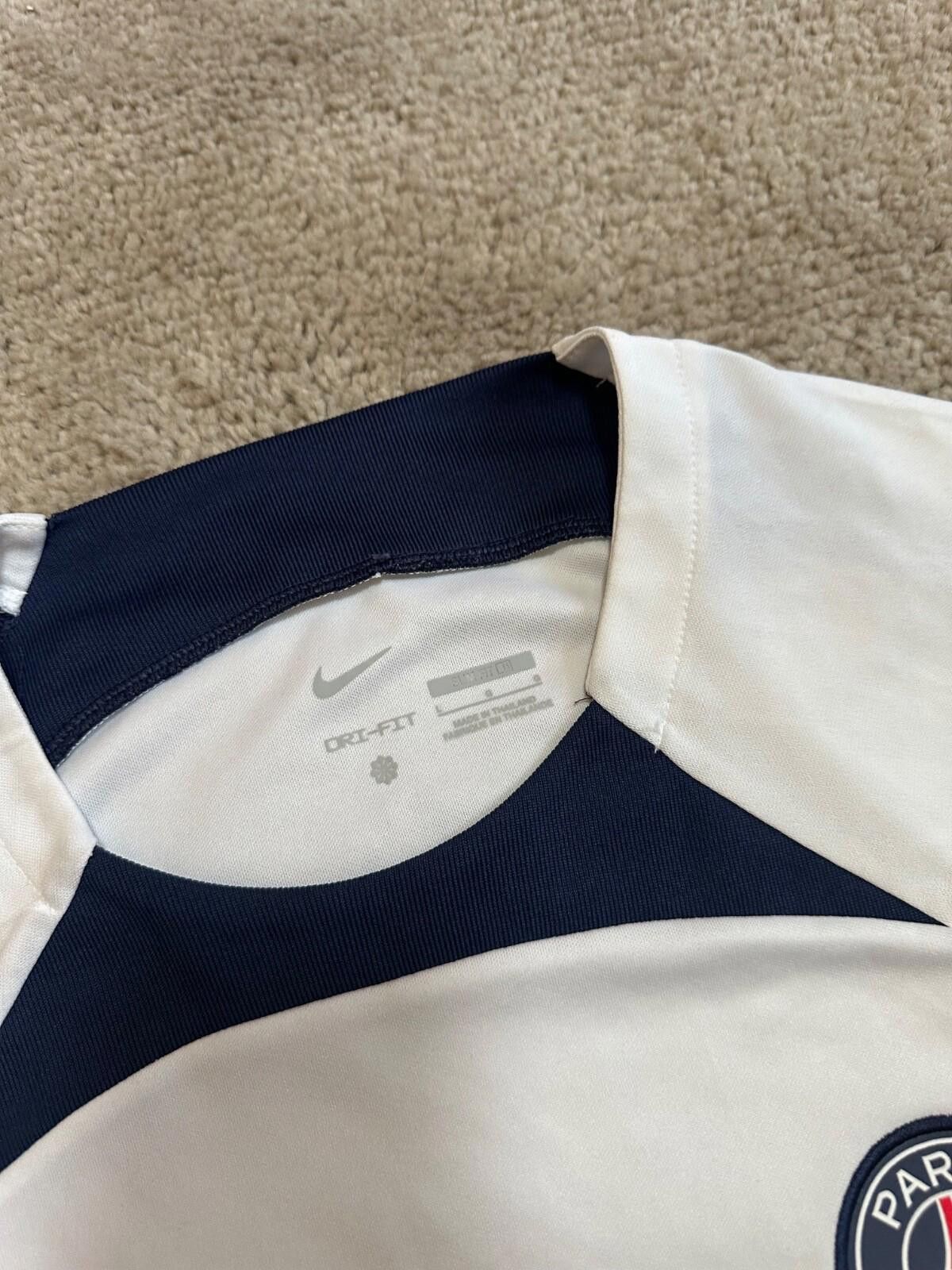 Nike 2022 Paris Saint-Germain Nike Football Soccer Shirt Jersey Size US L / EU 52-54 / 3 - 5 Thumbnail