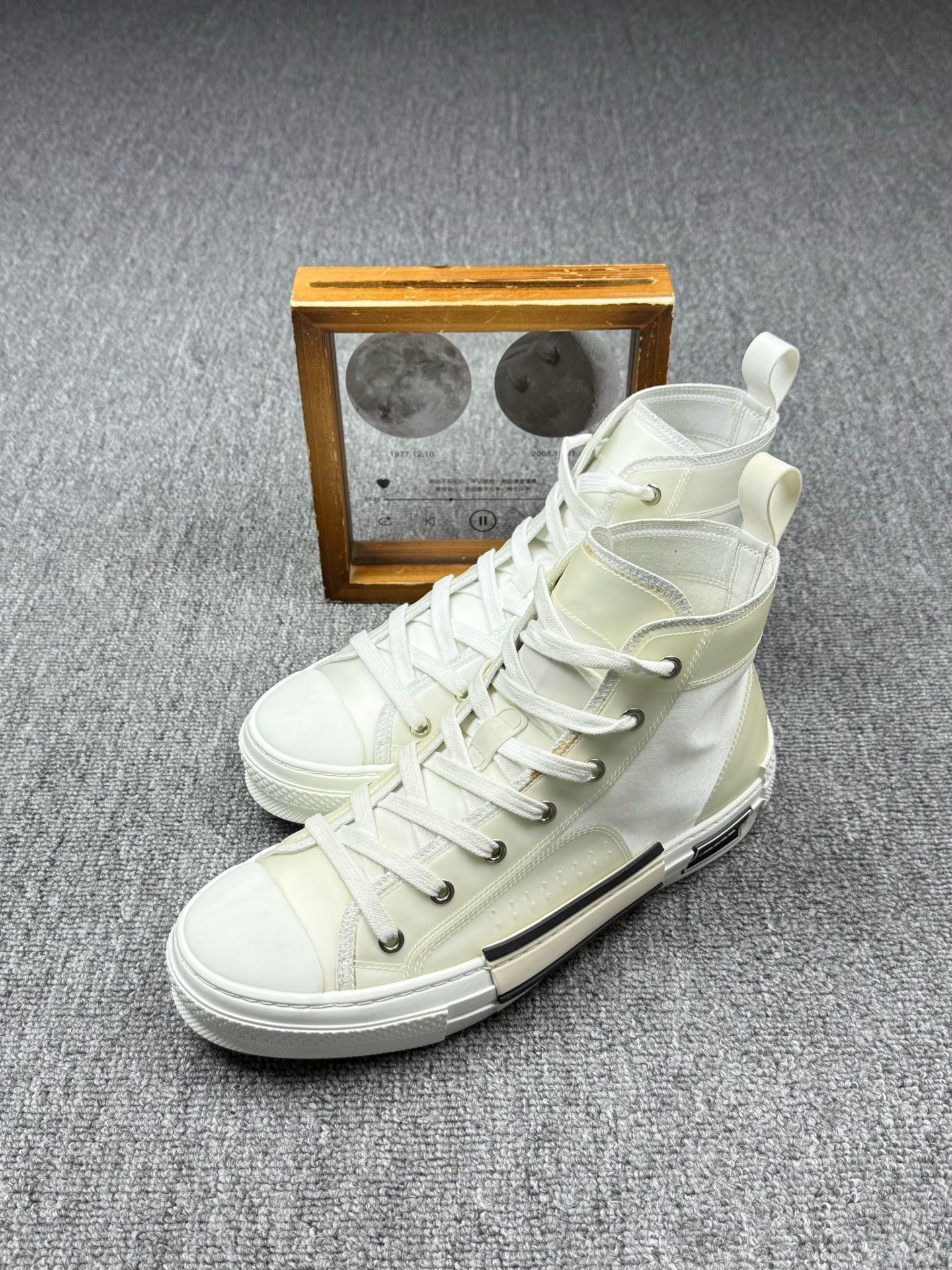 Dior Dior White Hitop Sneakers it_40-5 Women Size US 10.5 / IT 40.5 - 1 Thumbnail