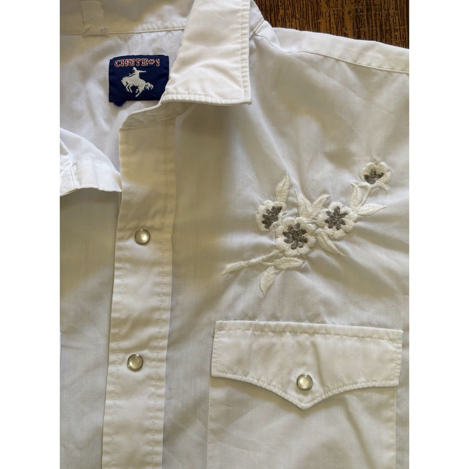Vintage Chute #1 Men’s Western Shirt White Embroidered XL Collared Snap Button-Up Cowboy Rockabilly Vintage Size US XL / EU 56 / 4 - 3 Thumbnail