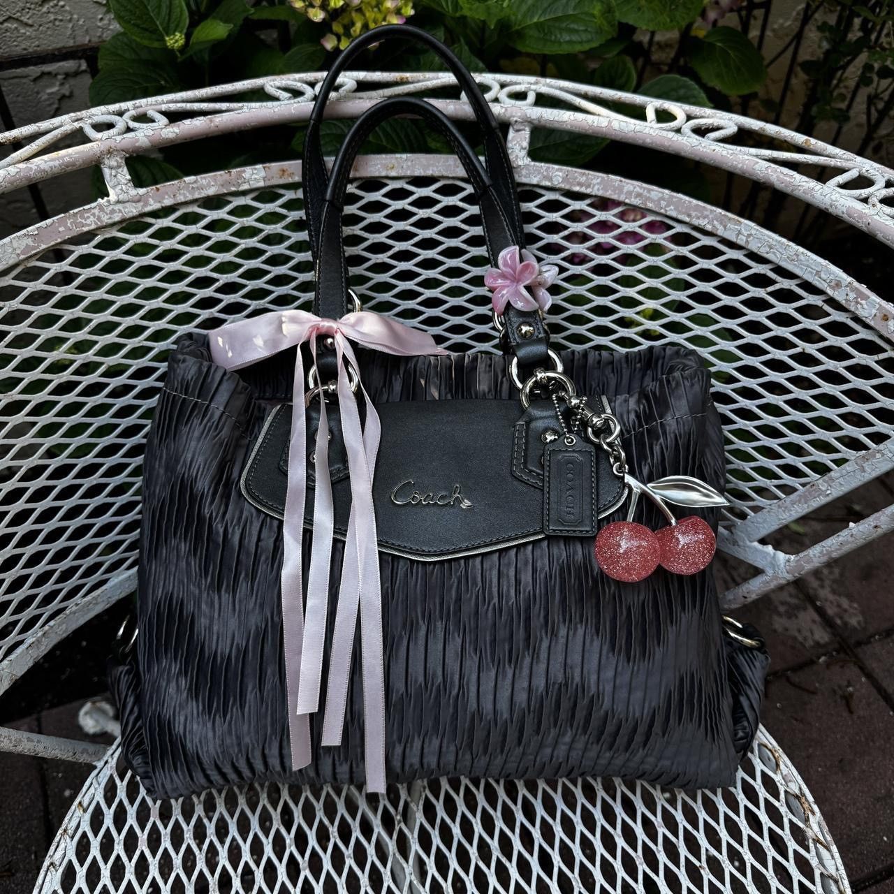 Coach Spacious Y2K Grey Coach Tote Size ONE SIZE - 1 Thumbnail