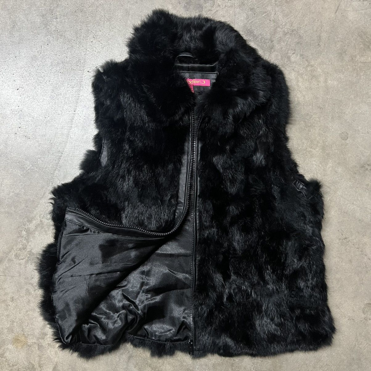 Lip Service × Tripp NYC × Vintage Vintage Y2K Jennyfer. J Black Goth/Grunge Rabbit Fur Vest Size L / US 10 / IT 46 - 3 Thumbnail