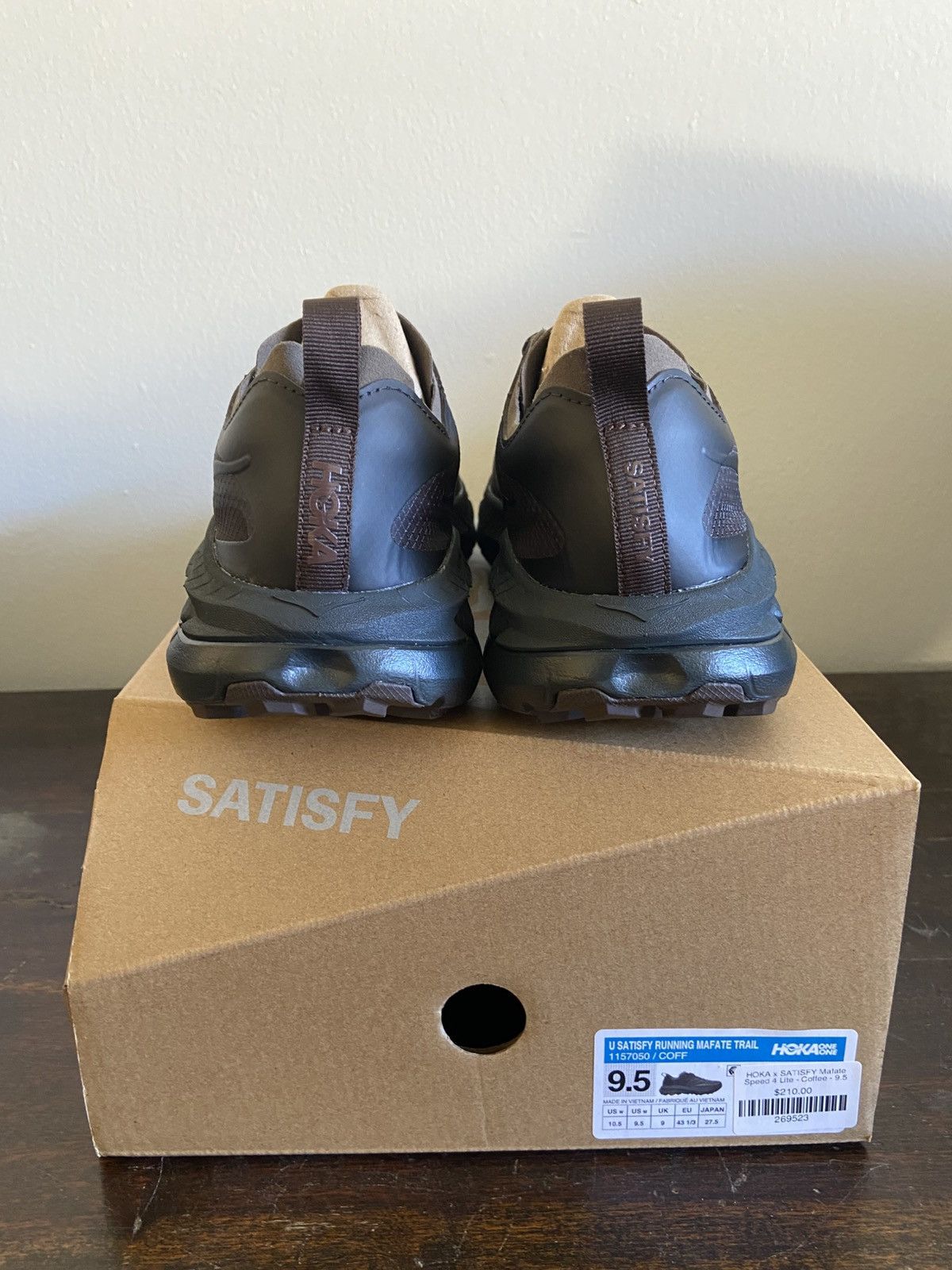 Hoka × Satisfy Hoka Satisfy Mafate Trail Coffee Size US 9.5 / EU 42-43 - 4 Thumbnail